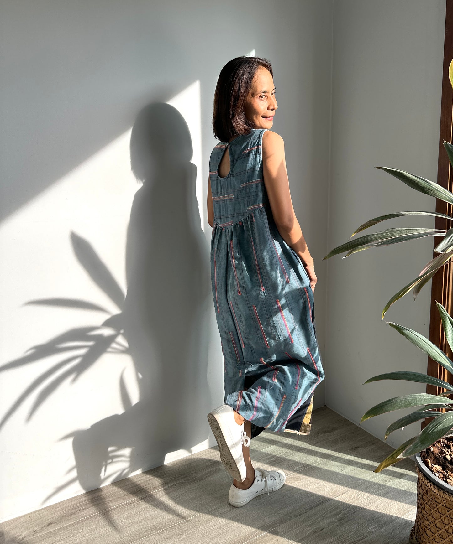 Sleeveless hemp dress