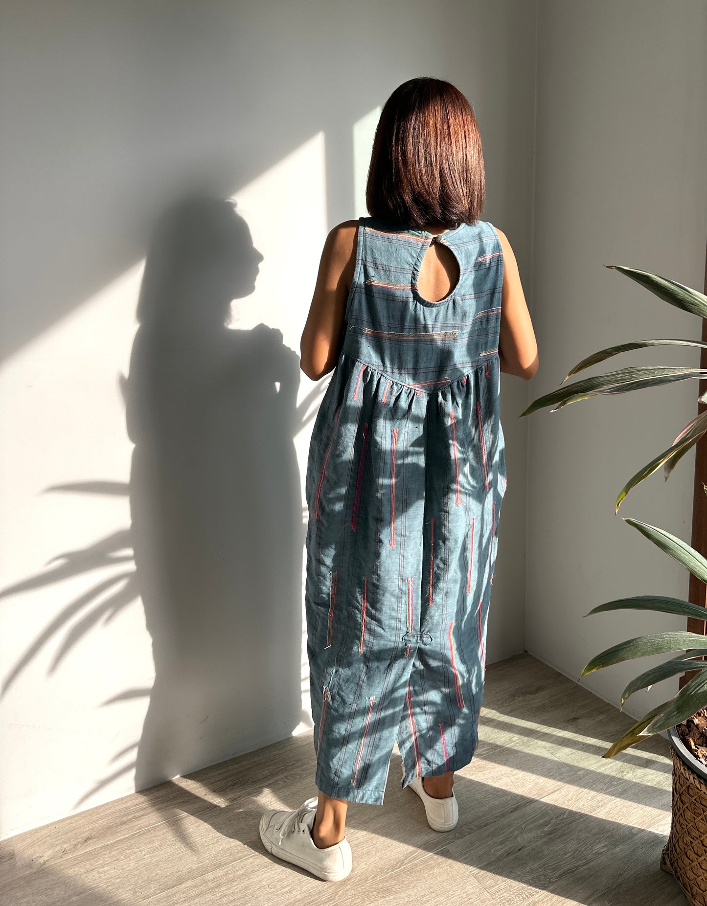 Sleeveless hemp dress
