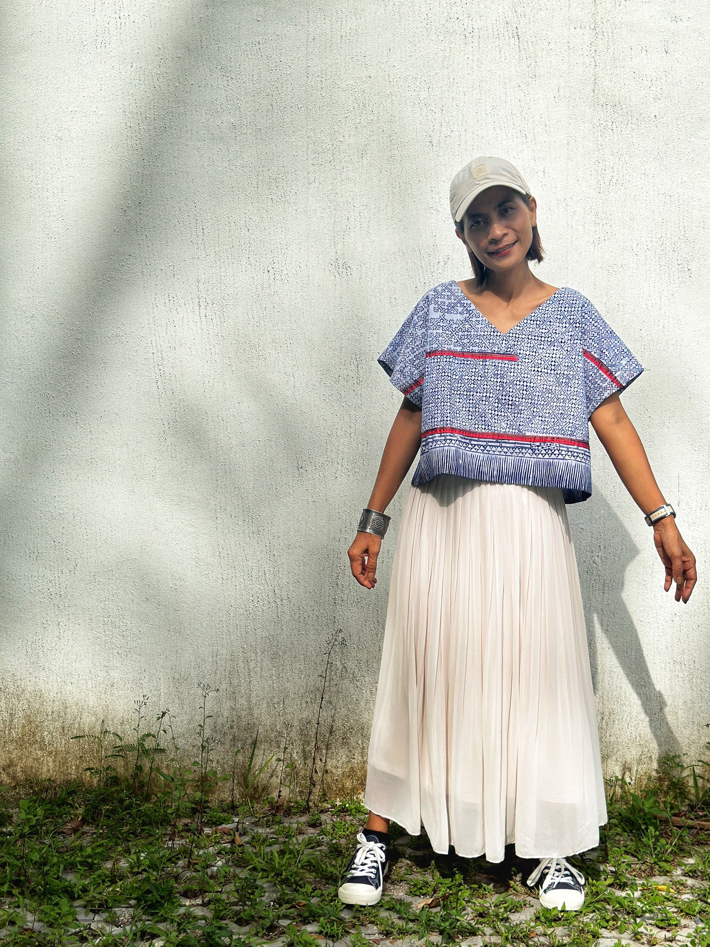 Pullover v neck top