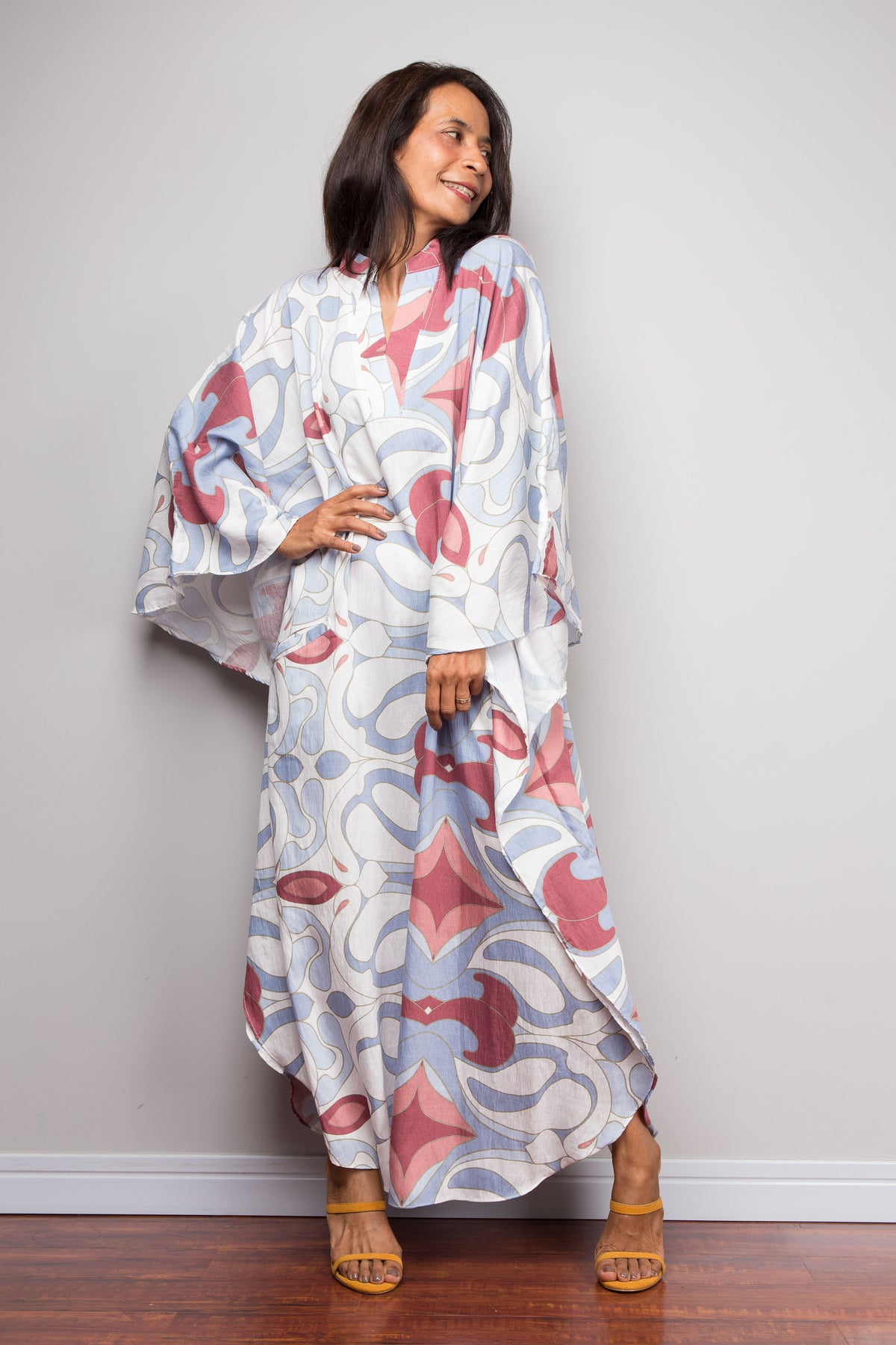 Geblümtes Kaftankleid