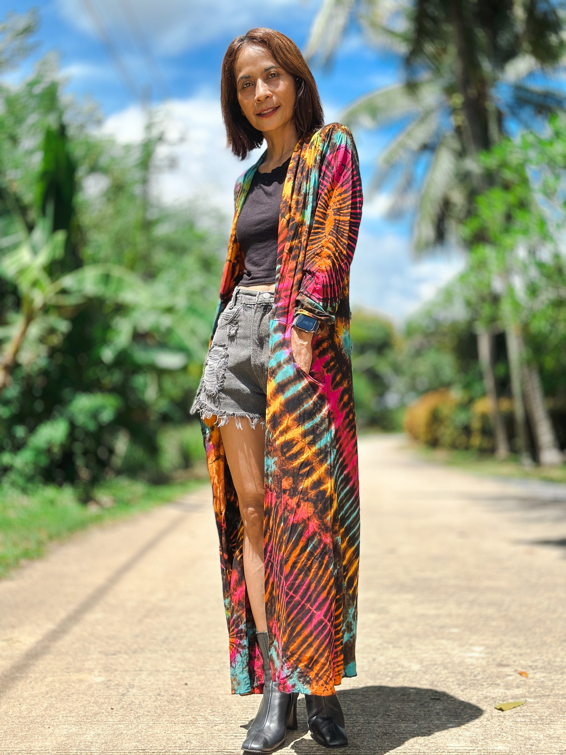 Tie dye duster. Hippie cardigan with pockets. Rainbow coloured duster