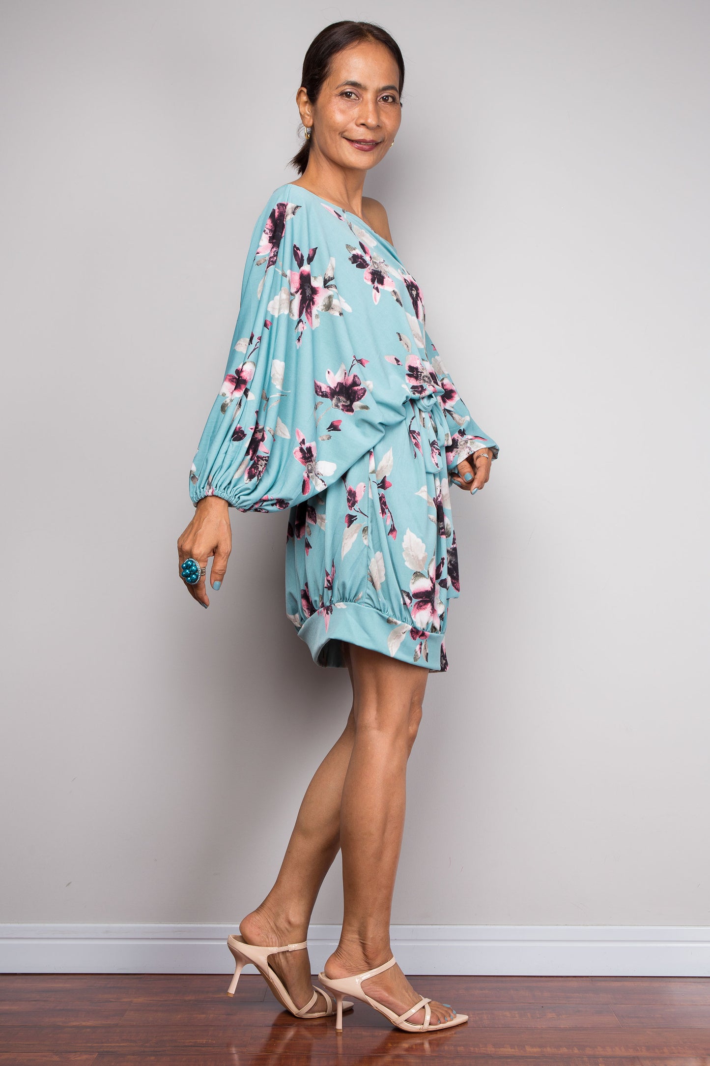 Tunika-Kleid für zierliche Frauen