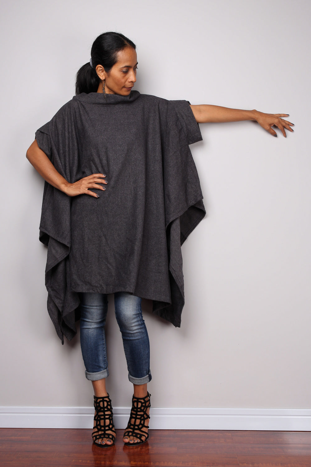 Grey poncho sweater by Nuichan.  Knitted grey cape
