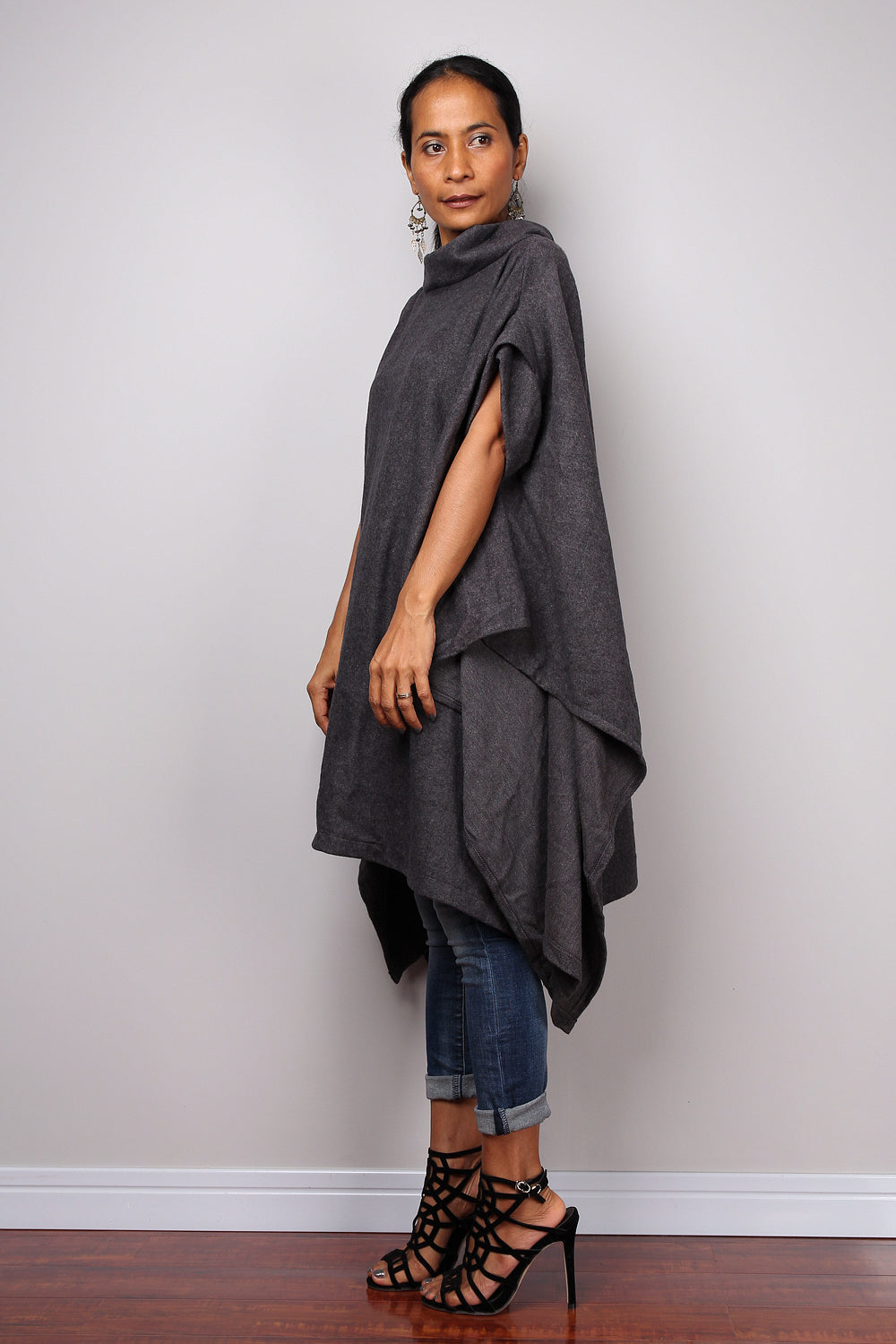 Grey cape poncho.  knitted sweater by Nuichan