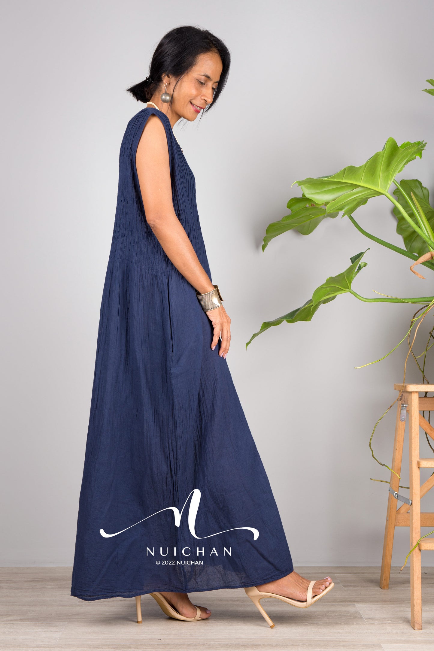 Sleeveless blue cotton dress
