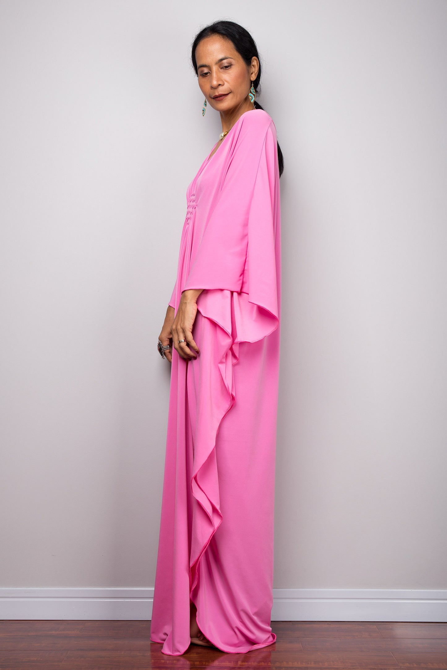 Pink kaftan dress. Buy this pink designer kaftan online directly from Nuichan. A high quality caftan dress at an affordable price