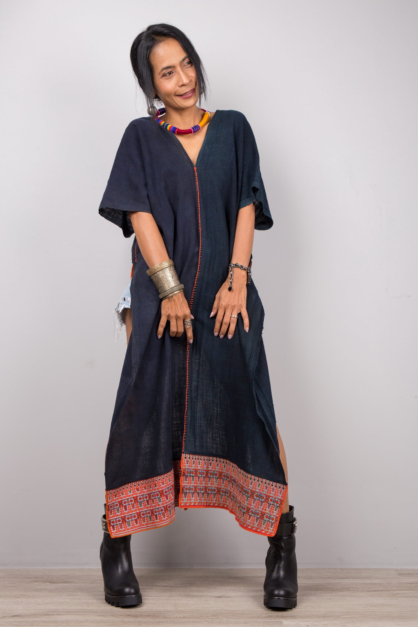 Kurzes Kaftan-Oberteil im Ethno-Look