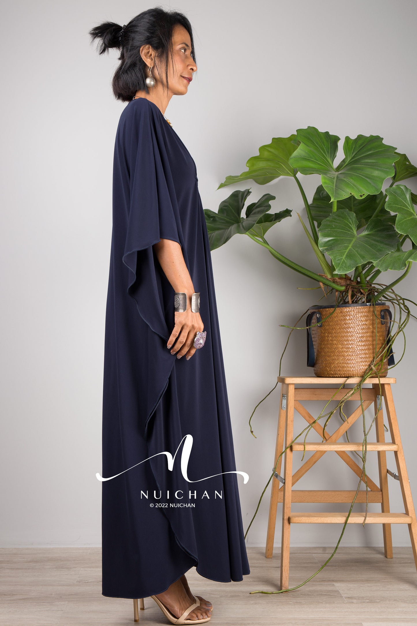 Nuichan women's kaftan dress. Short blue kaftan dress for petite ladies.