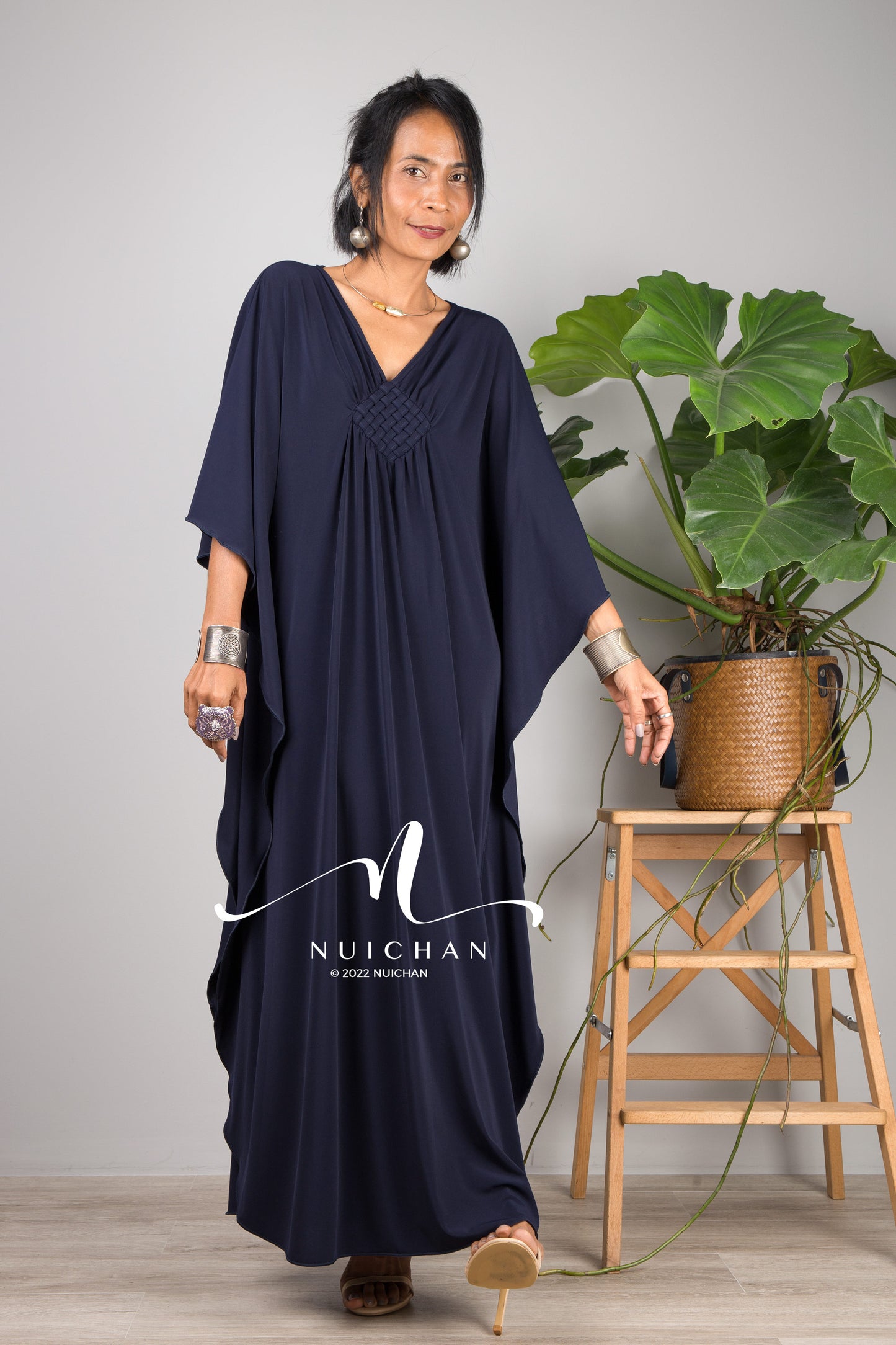 Nuichan women's kaftan dress. Short blue kaftan dress for petite ladies.