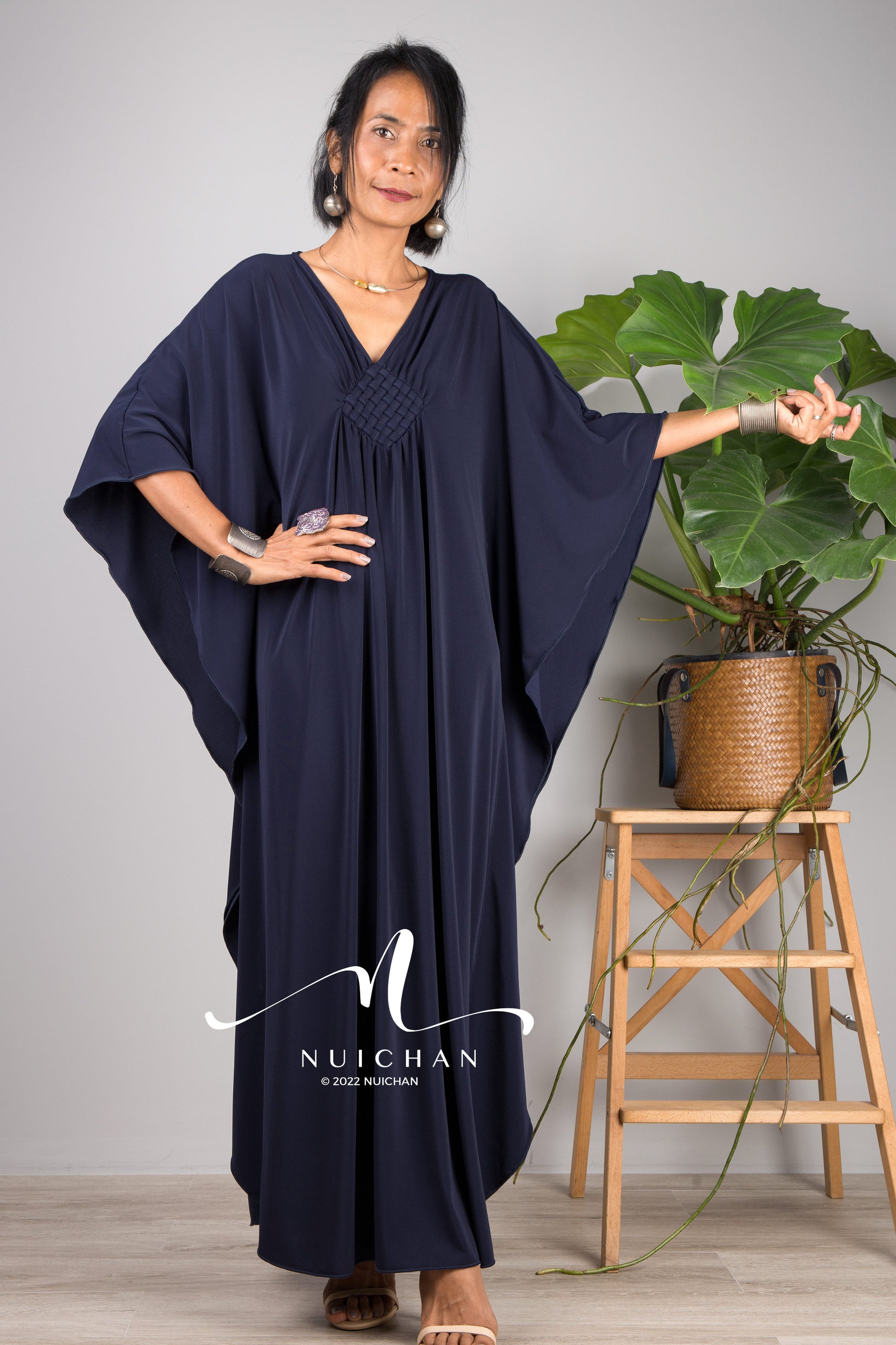 Nuichan women's kaftan dress. Short blue kaftan dress for petite ladies.