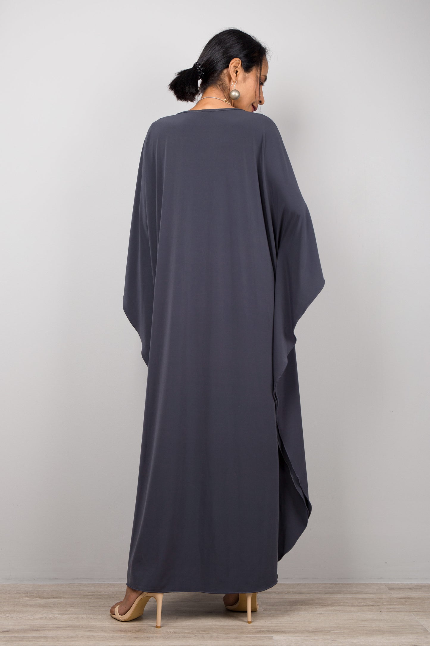 Gray kaftan dress for petite. Grey caftan for small ladies
