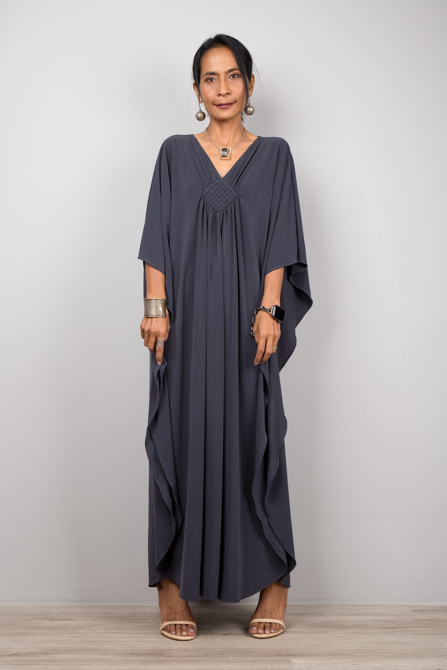 Long kaftan for petite women. Grey caftan for small ladies