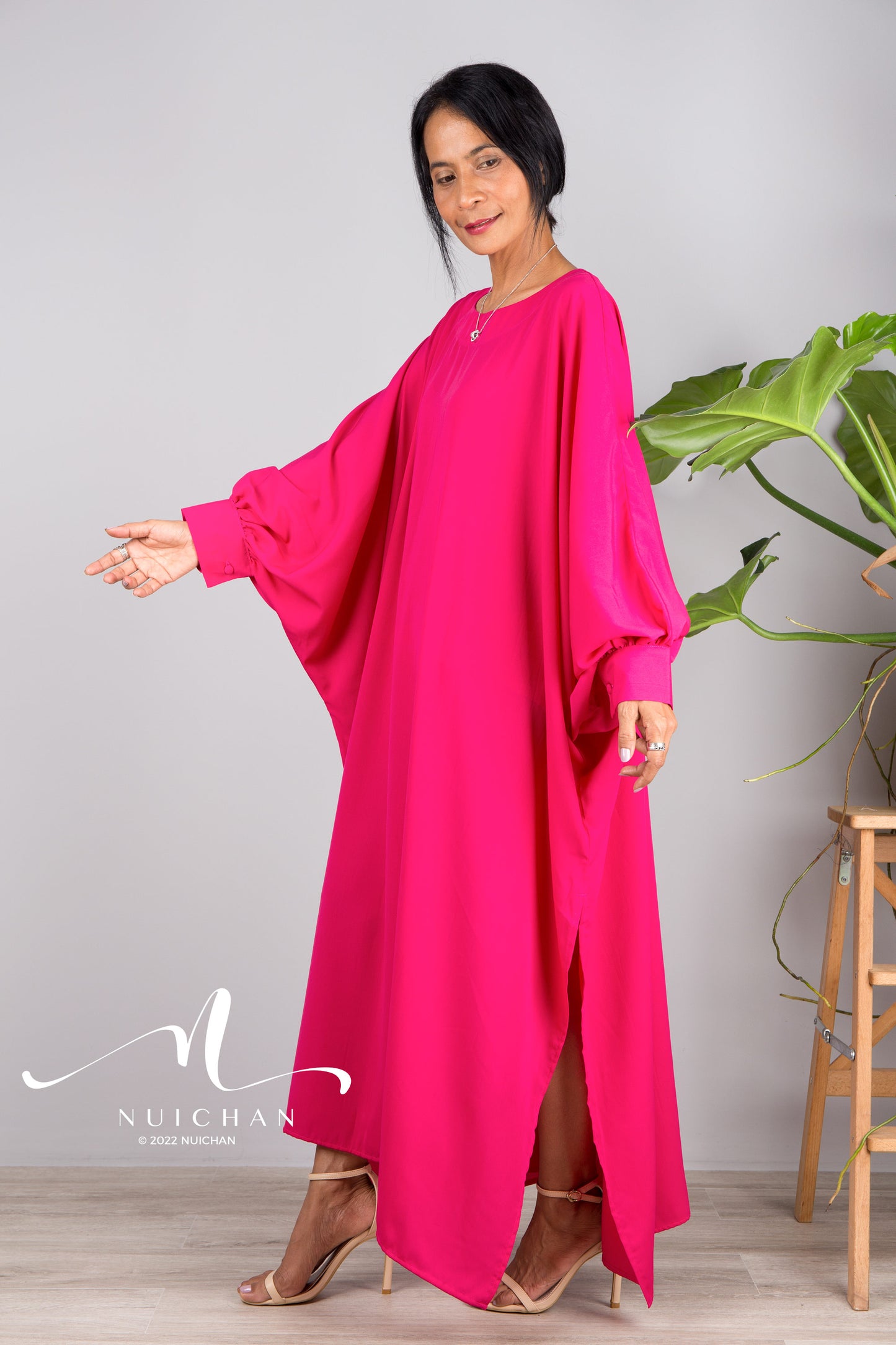 Nuichan women's hot pink kaftan | Loose fit statement dress in pink