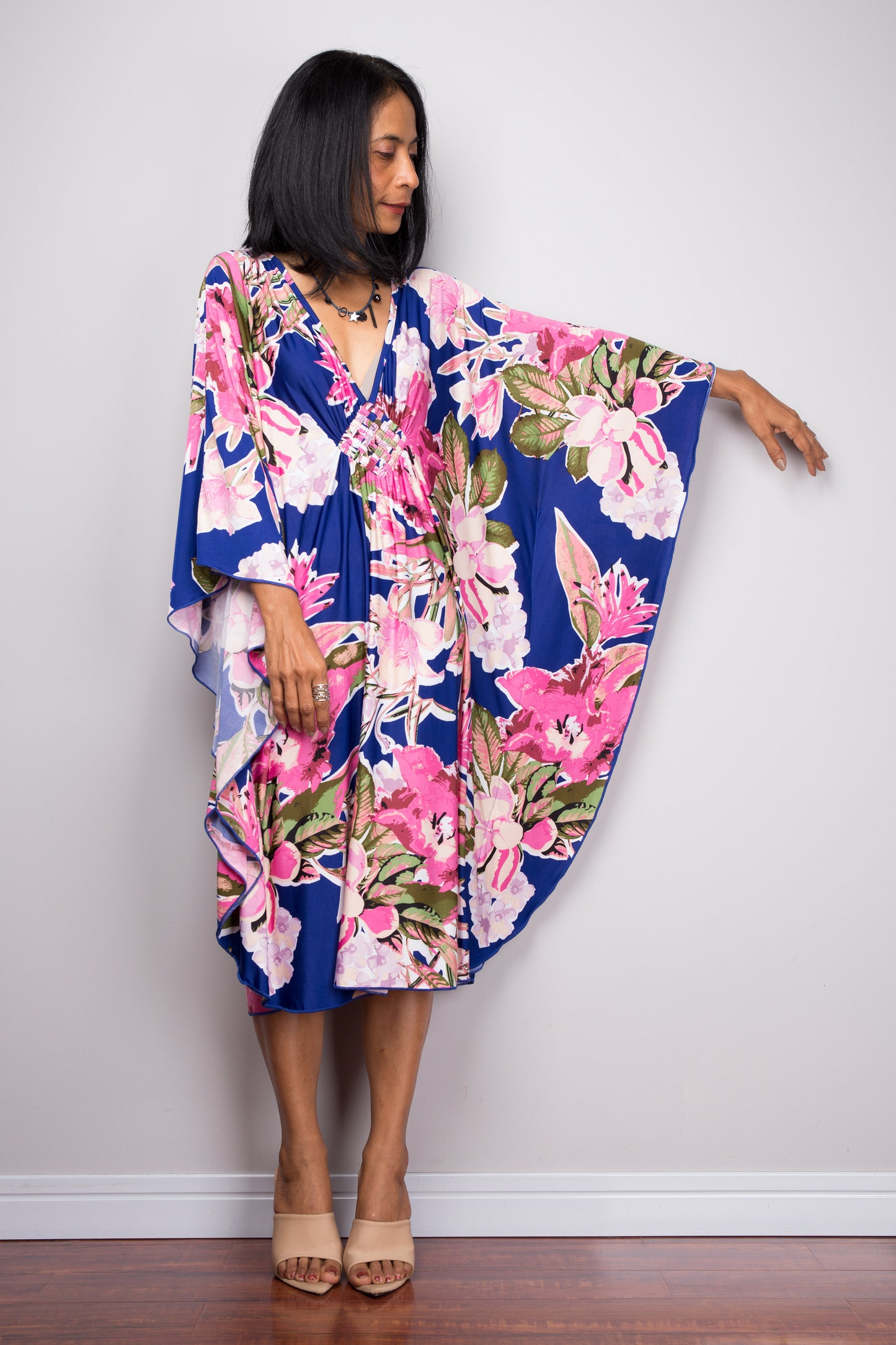 Boho kaftan UK dress in blue with vibrant pink flowers, ITY material, V-neck tie, stylish summer dress with flared sleeves