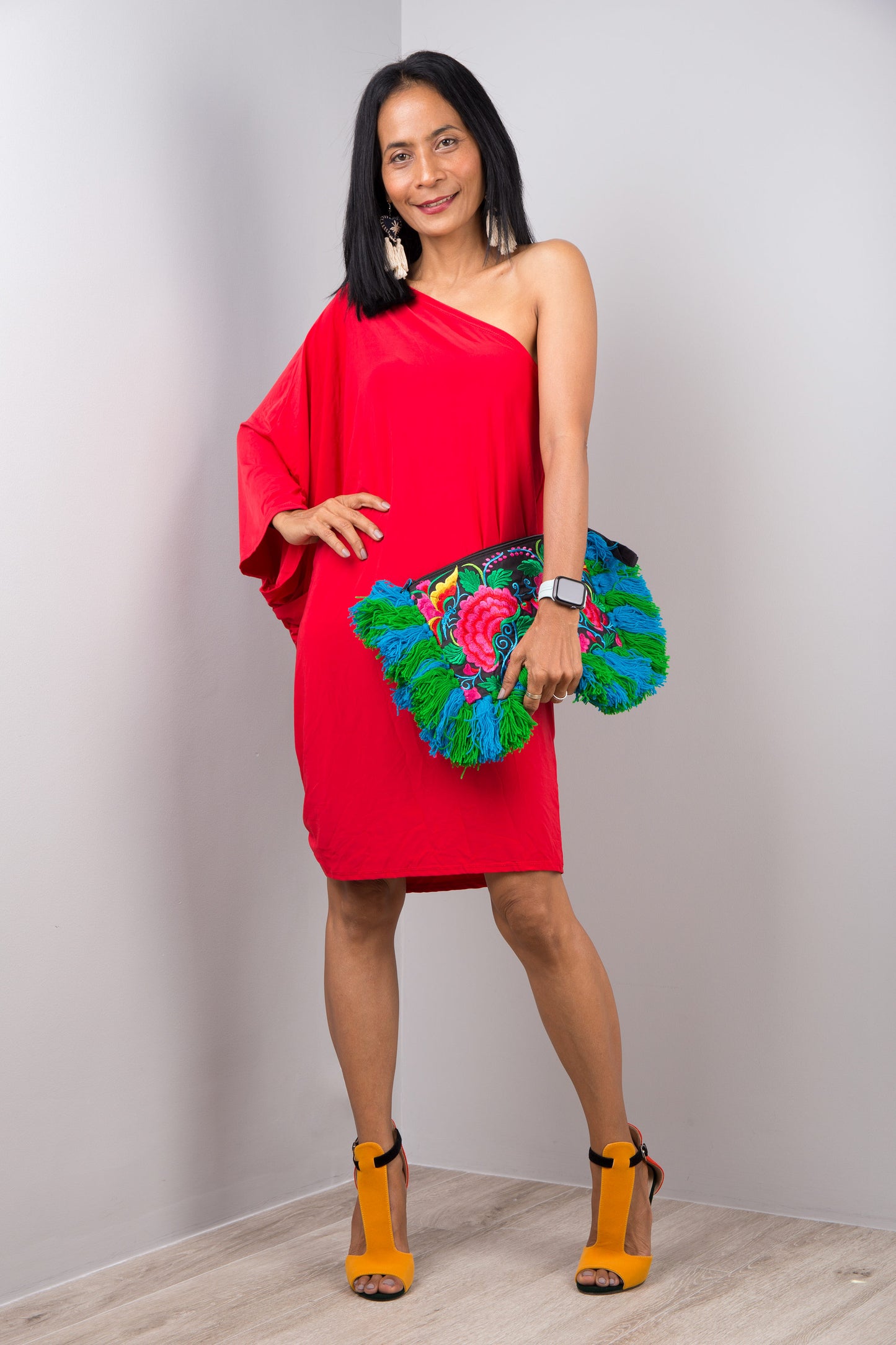 Nuichan women's short red dress. Off shoulder cocktail party dress by Nuichan
