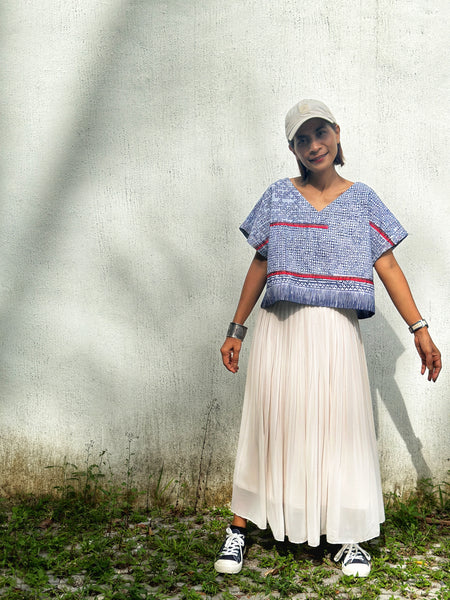 Pullover v neck top