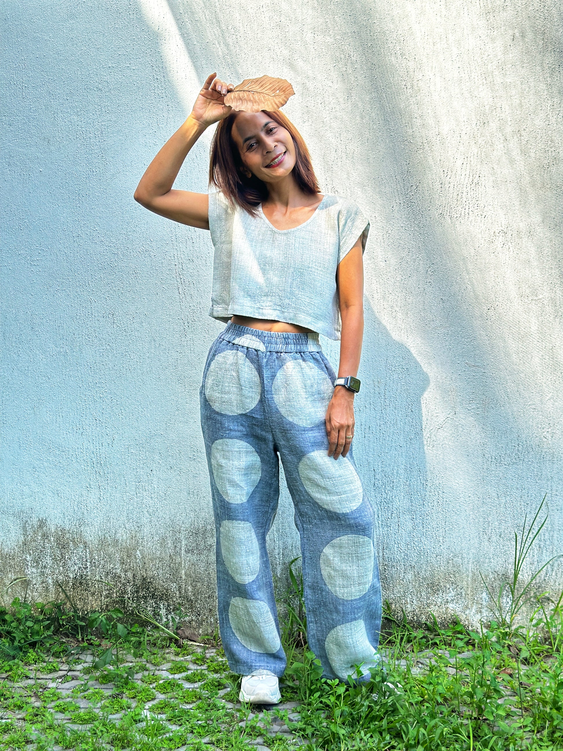 Hemp trousers with polka dot pattern.  High waist pants with elastic and inseam pockets.  Hemp pants by Nuichan