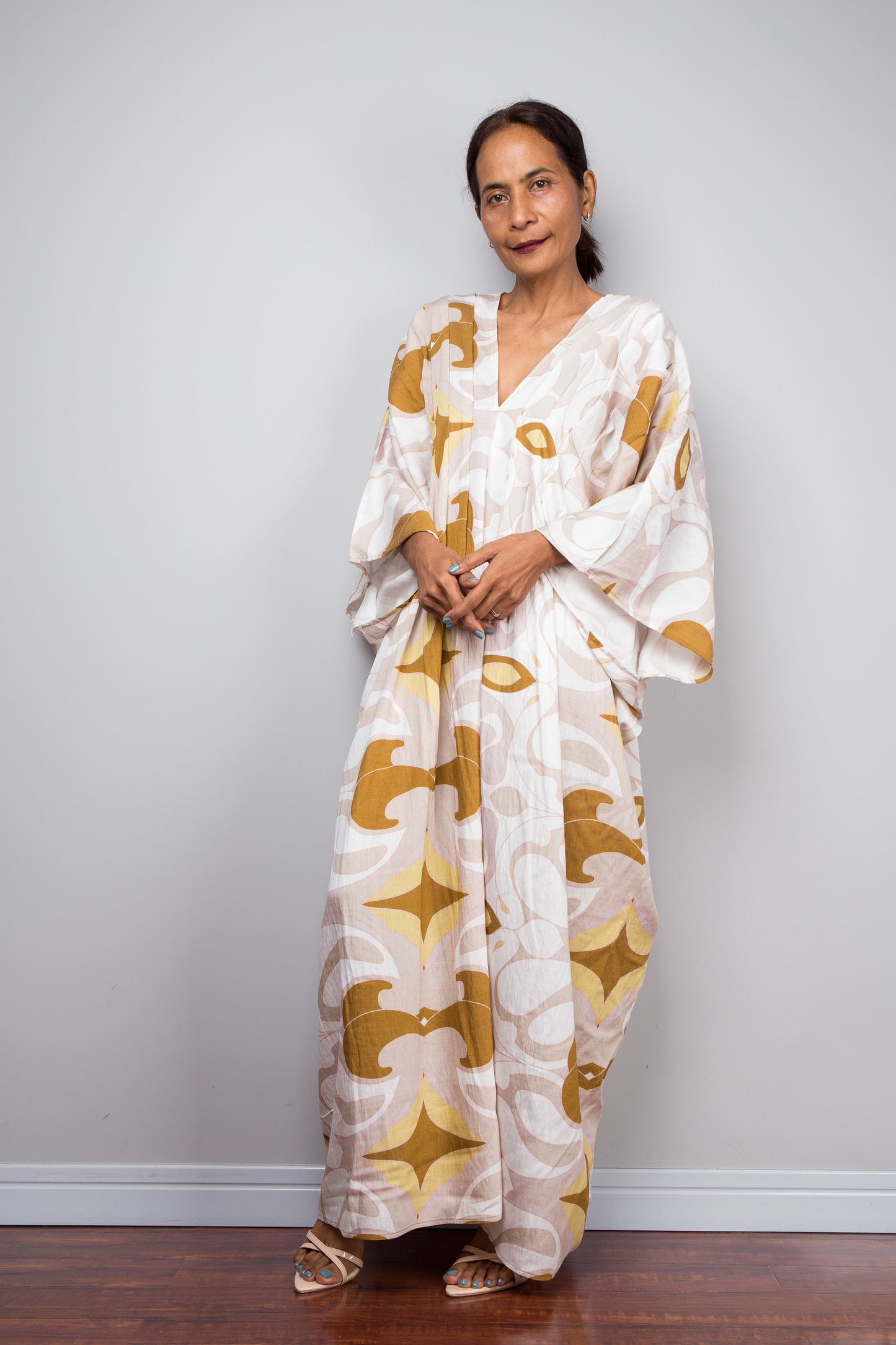 Geblümtes Kaftankleid
