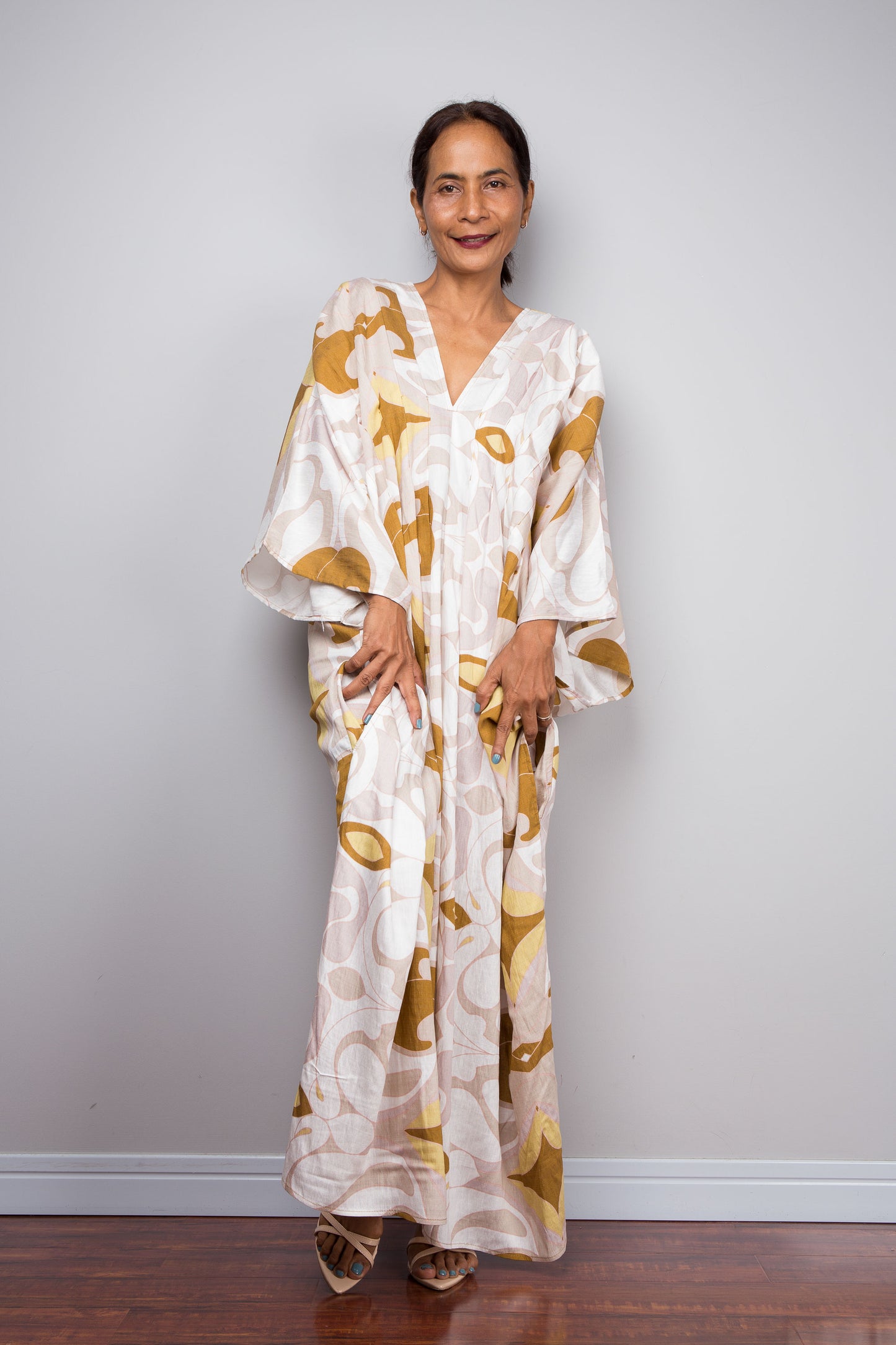 Geblümtes Kaftankleid