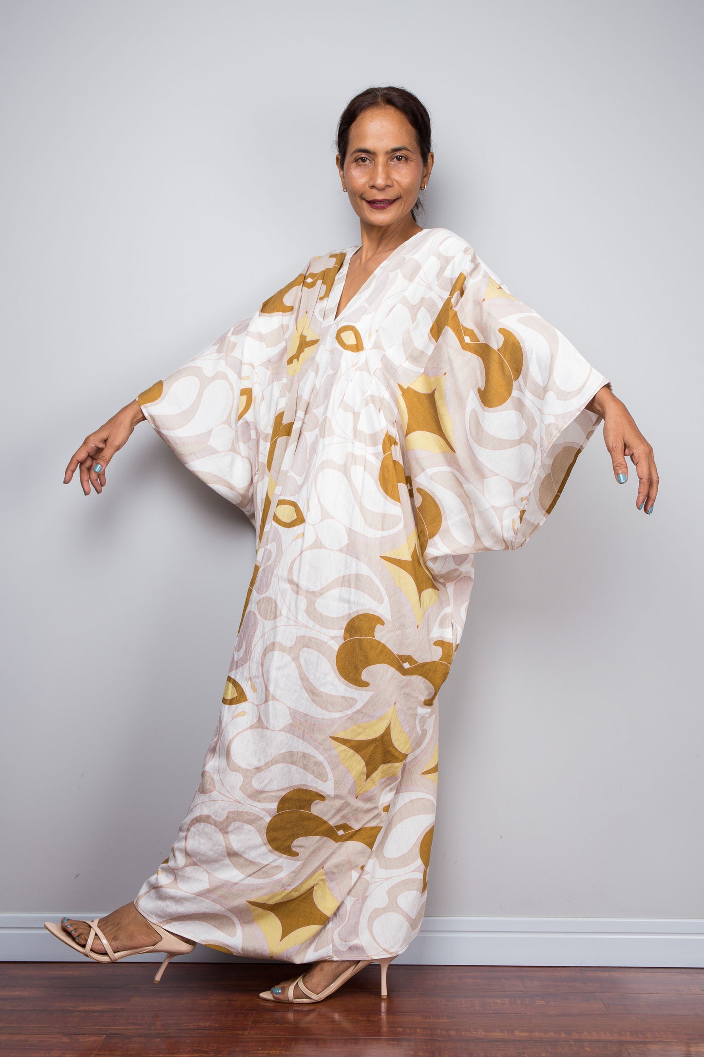 Geblümtes Kaftankleid