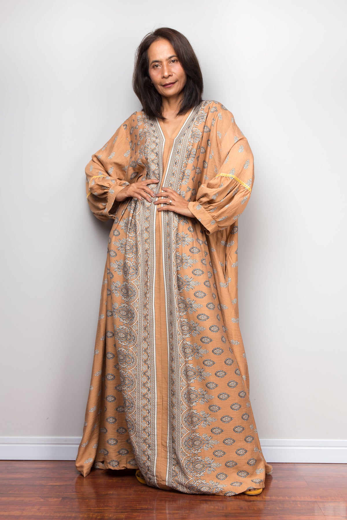 Geblümtes Kaftankleid