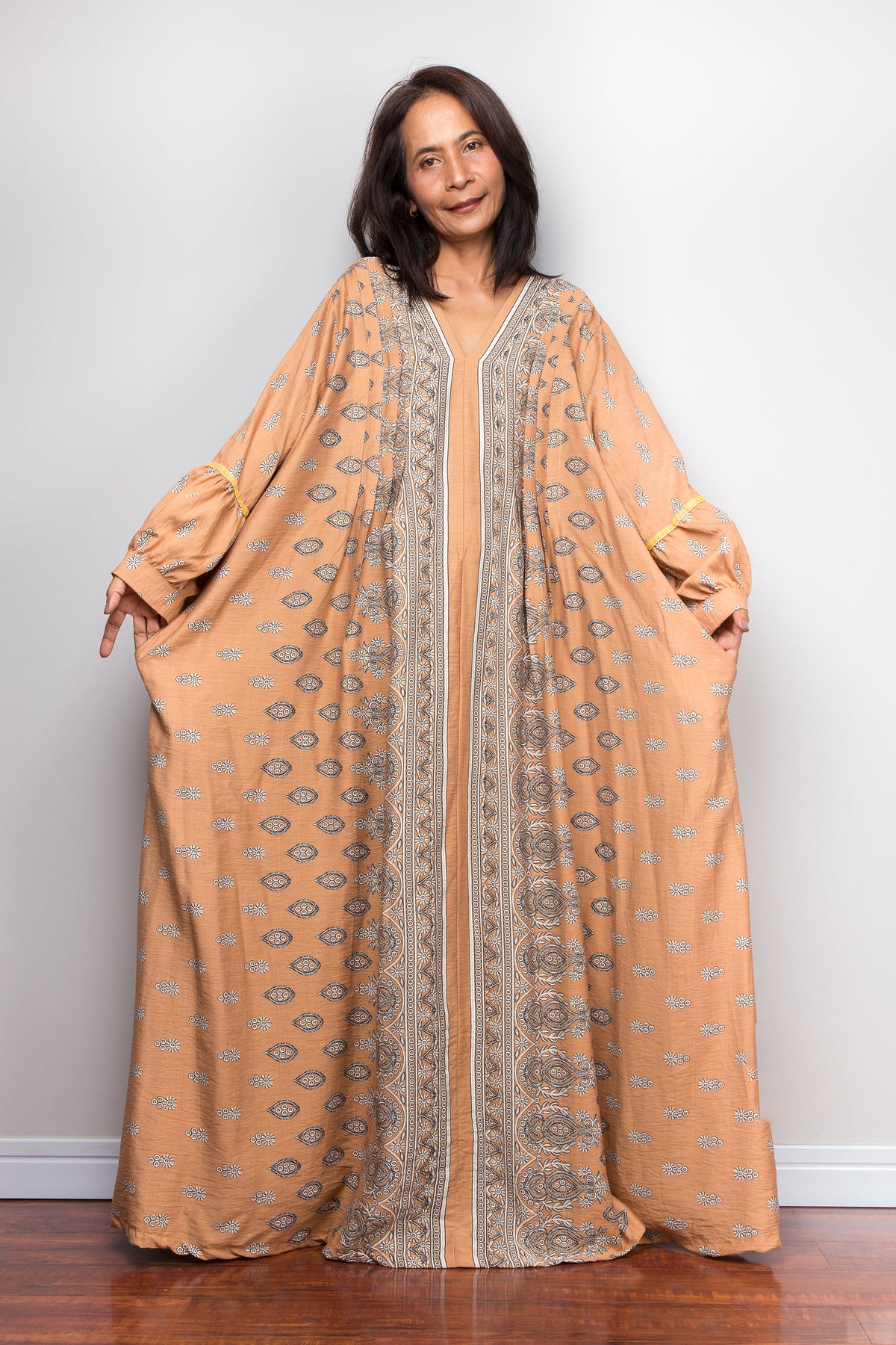 Geblümtes Kaftankleid
