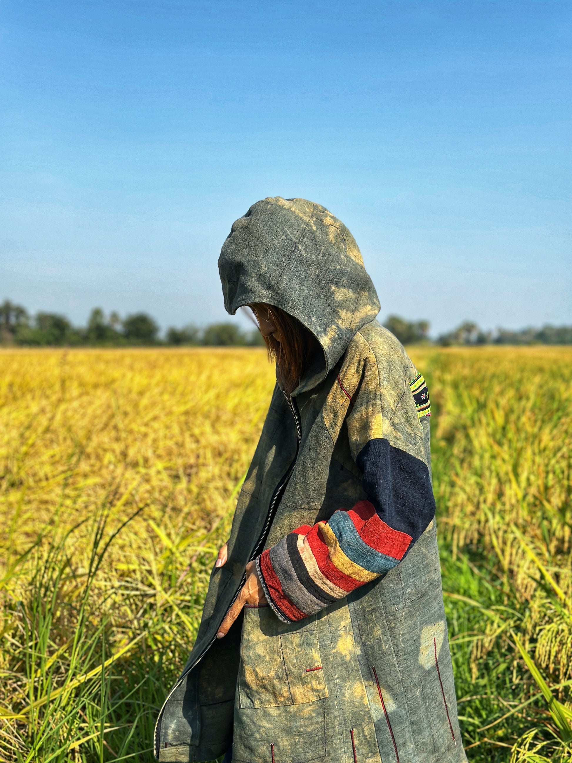 Hooded coat with zipper and pockets.  Hill tribe fabric clothing by Nuichan