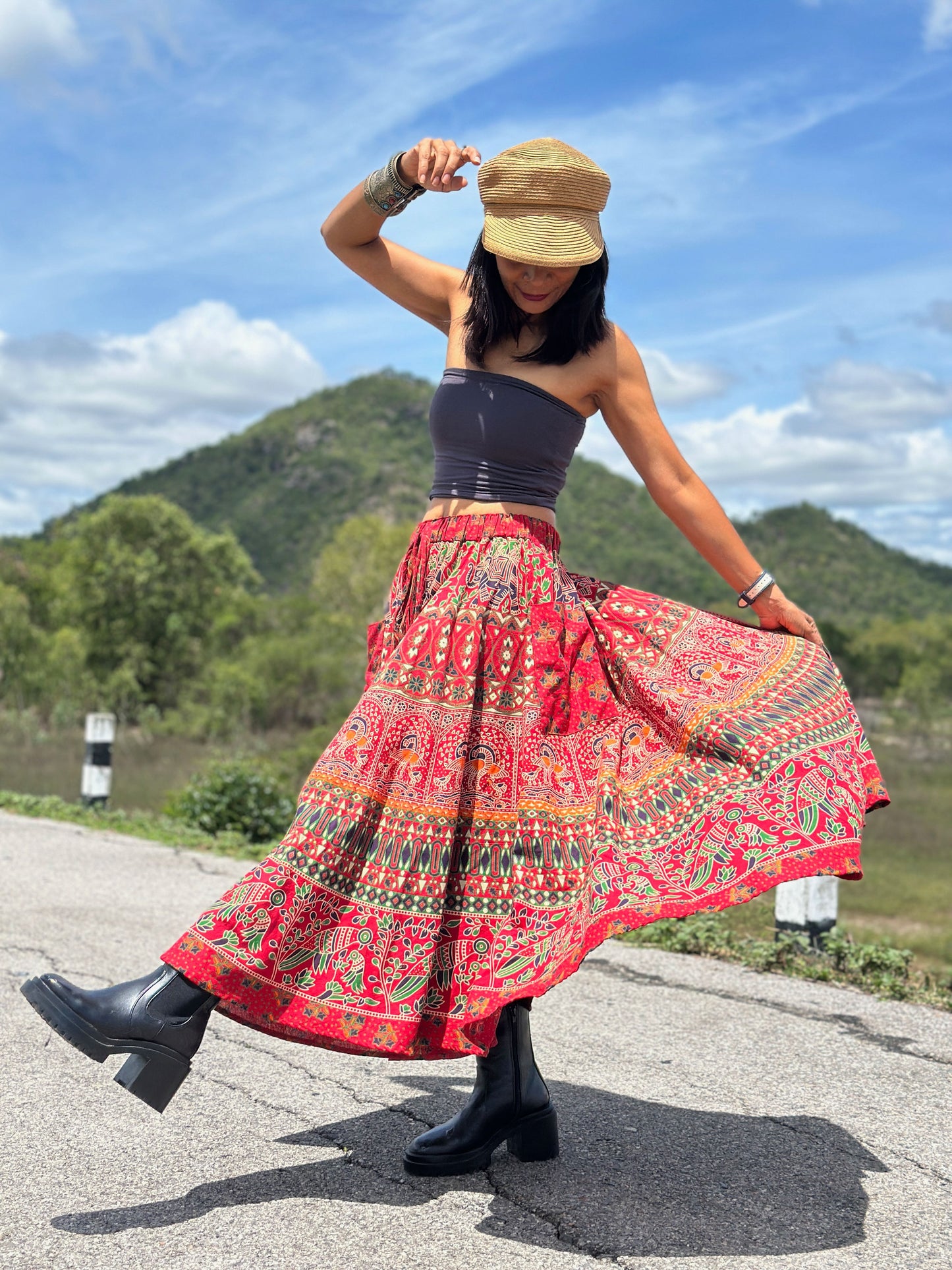 Indian cotton maxi skirt with red and orange mandala pattern, deep pockets, perfect for boho-chic summer outfits.  Long skirt for summer by Nuichan

