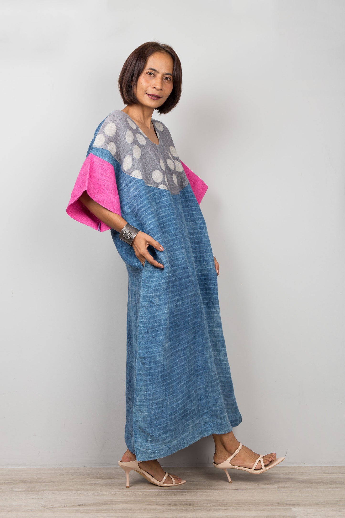 Indigo-Hanf-Kaftankleid