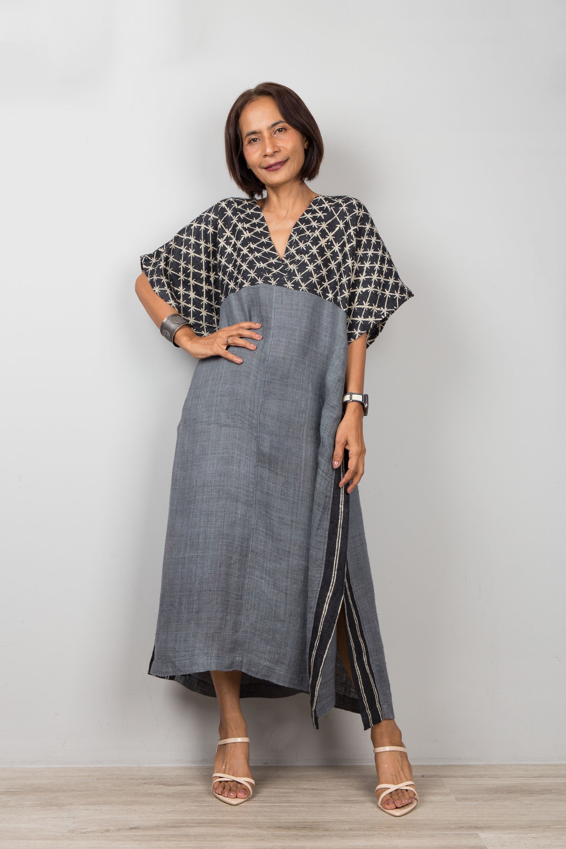 Loose fit handwoven hemp kaftan for petite, with split hem for summer wear
