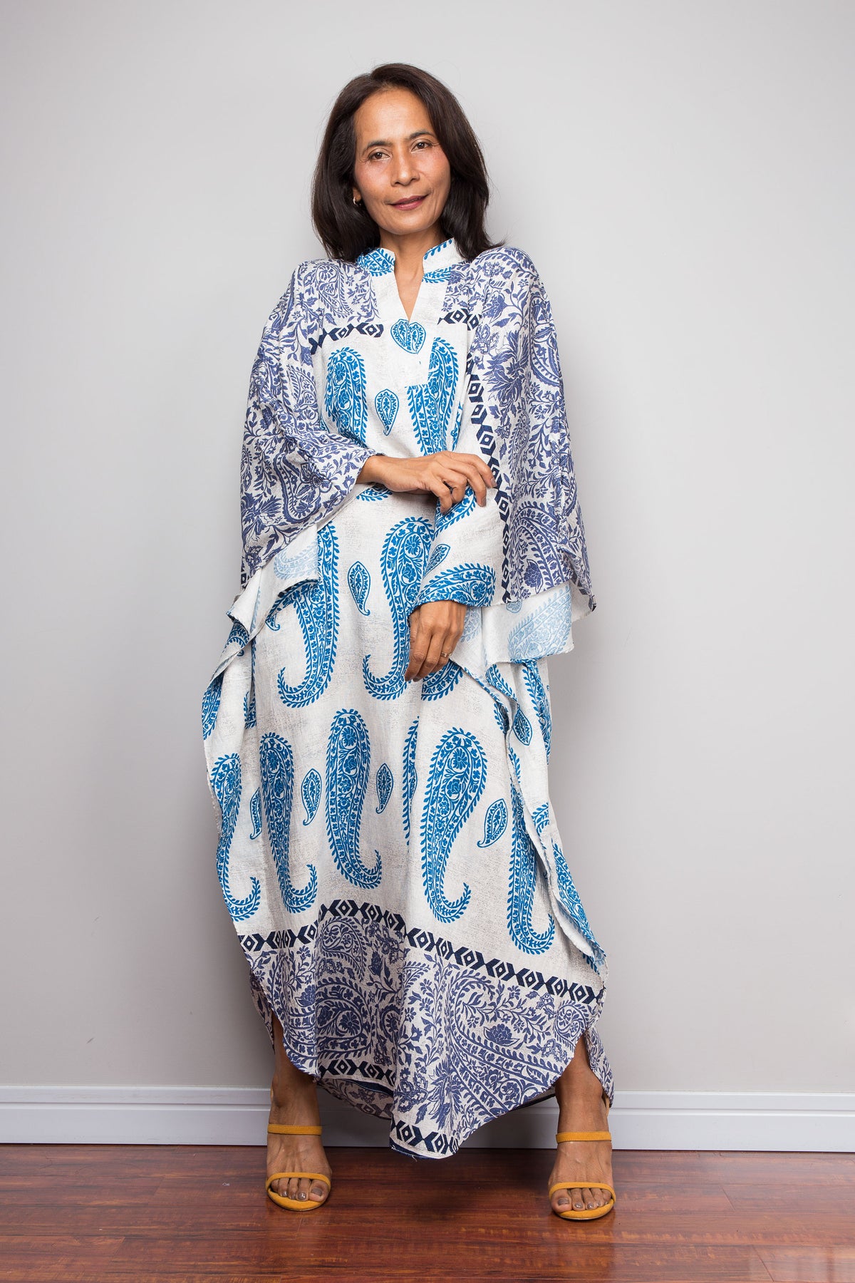 Geblümtes Kaftankleid