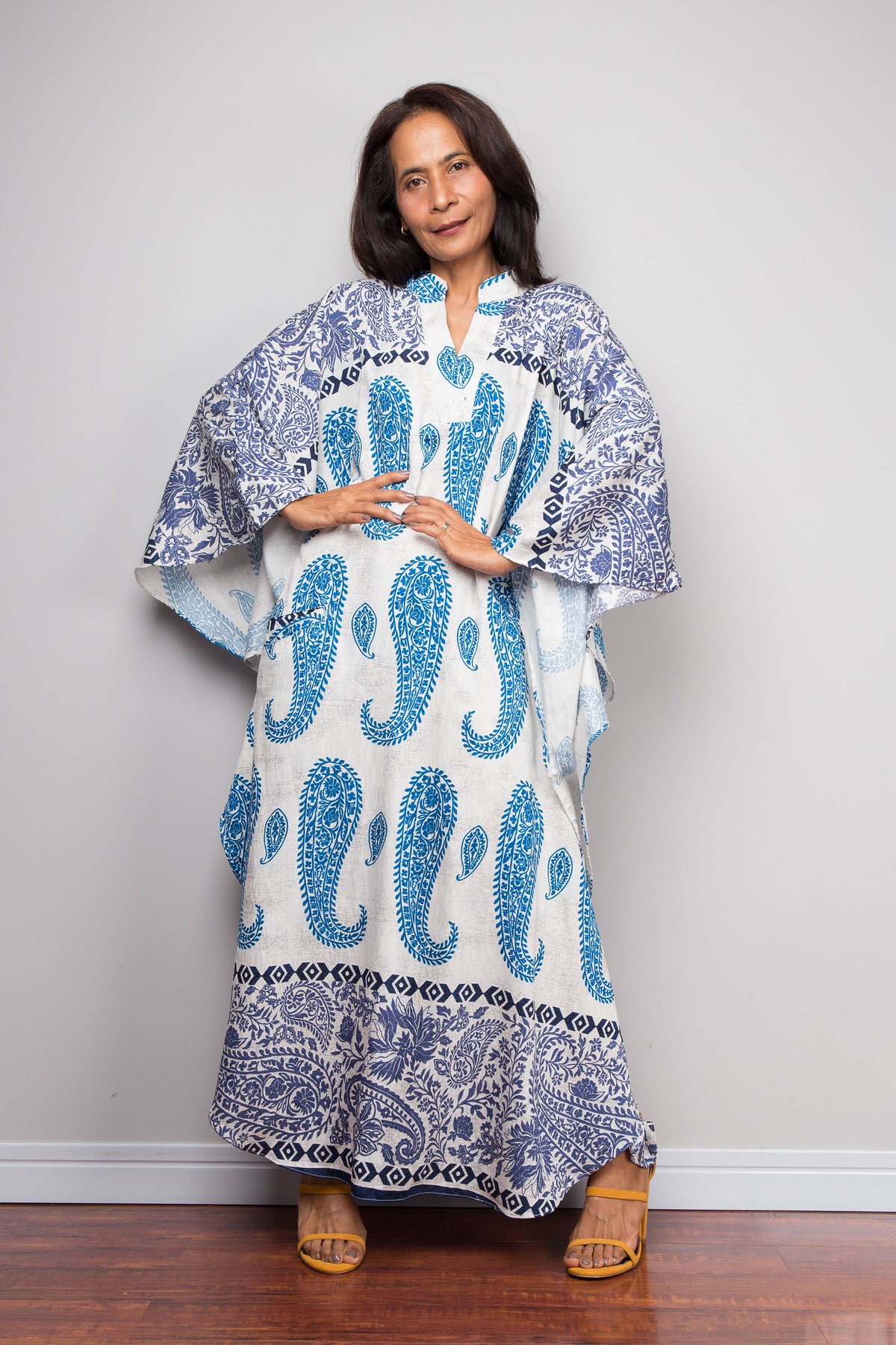 Geblümtes Kaftankleid