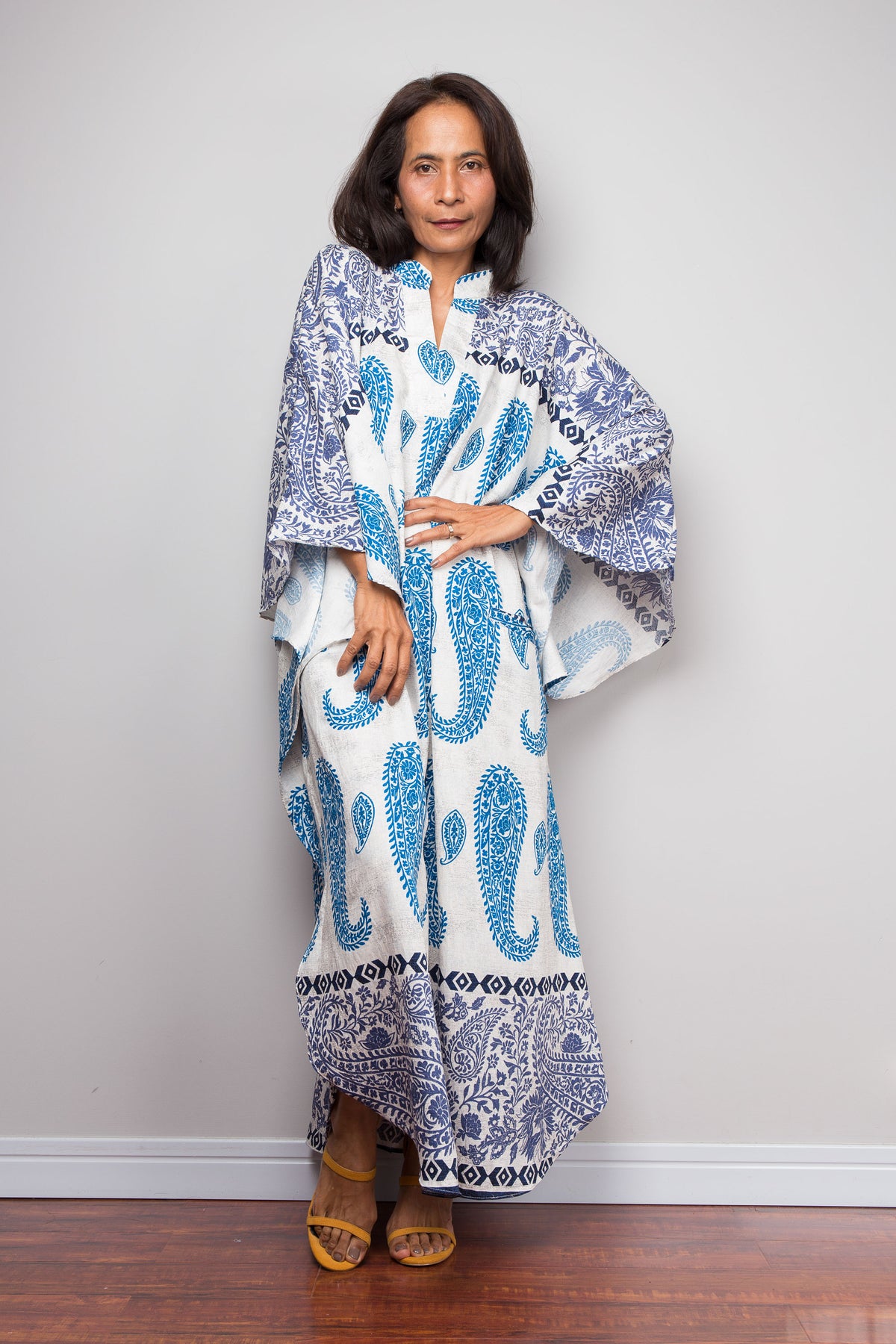 Geblümtes Kaftankleid
