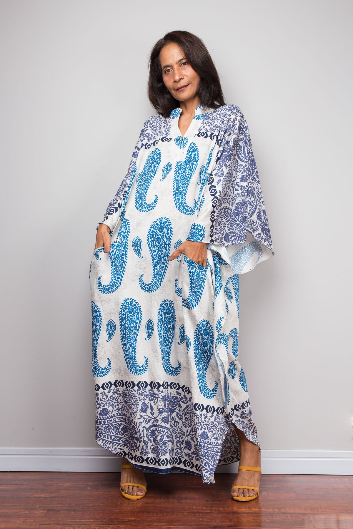 Geblümtes Kaftankleid