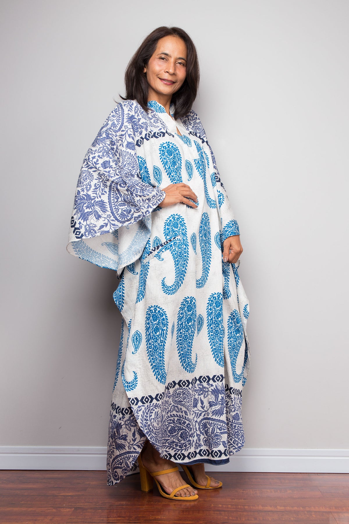 Geblümtes Kaftankleid