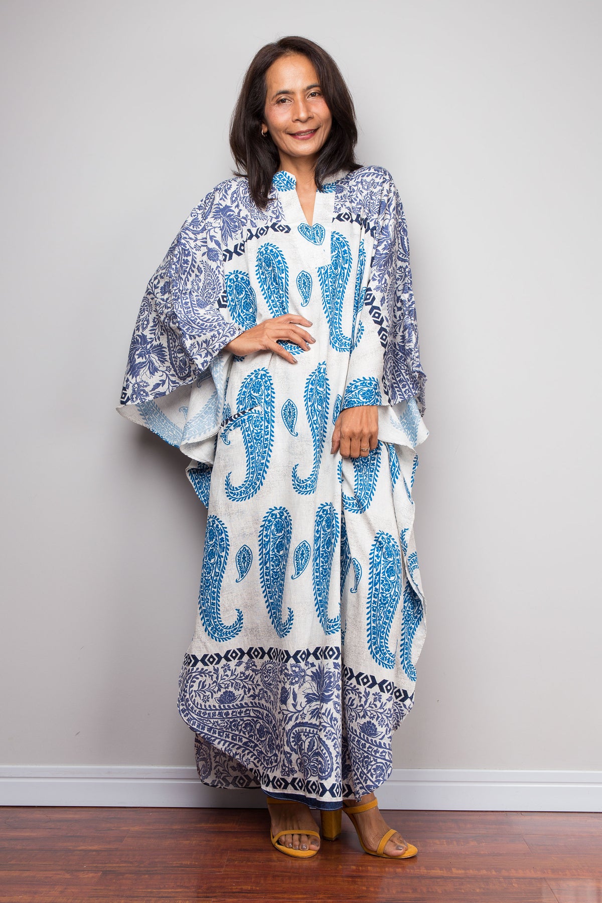 Geblümtes Kaftankleid