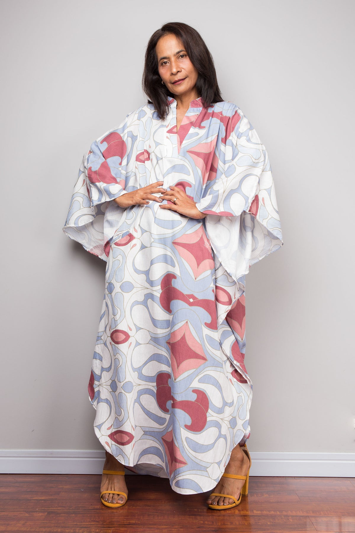 Geblümtes Kaftankleid