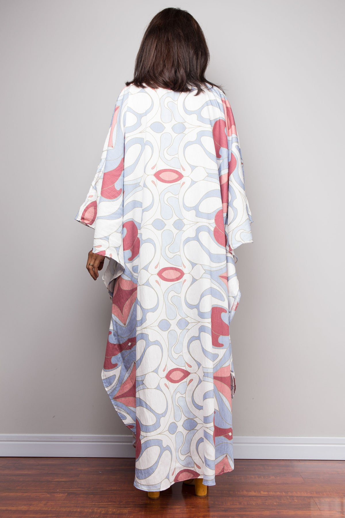 Geblümtes Kaftankleid