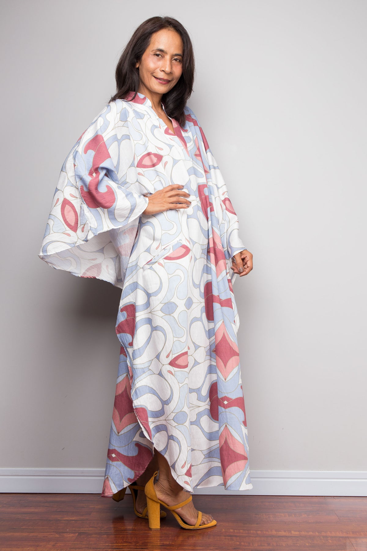 Geblümtes Kaftankleid