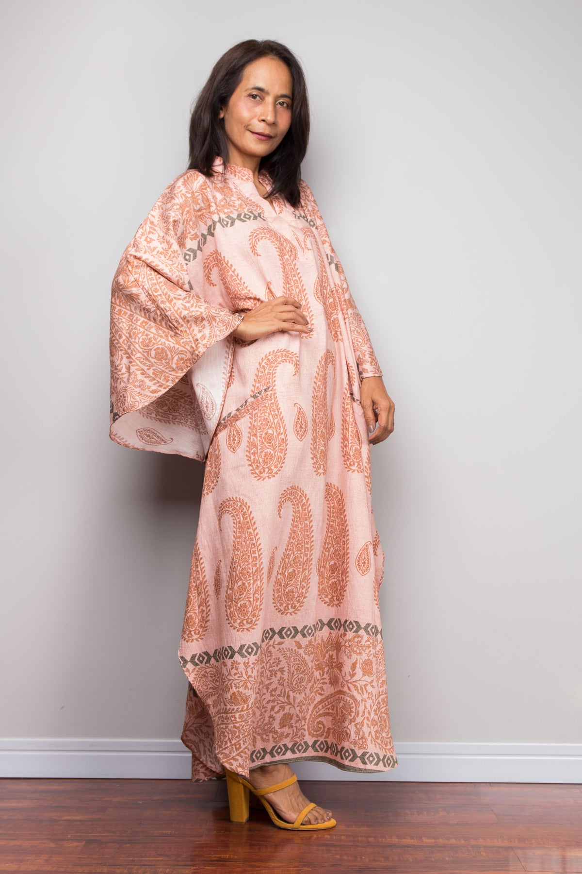 Geblümtes Kaftankleid