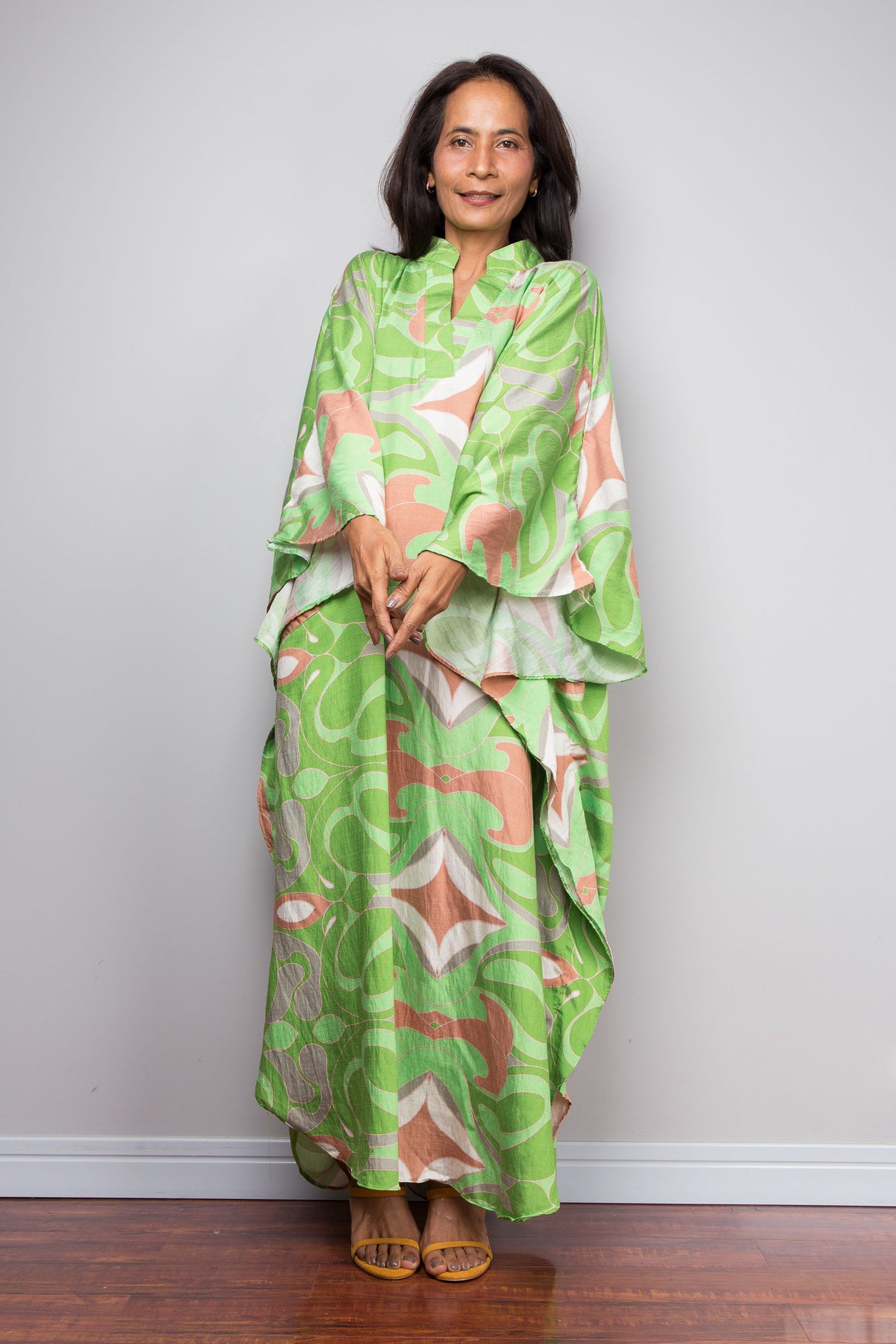 Geblümtes Kaftankleid