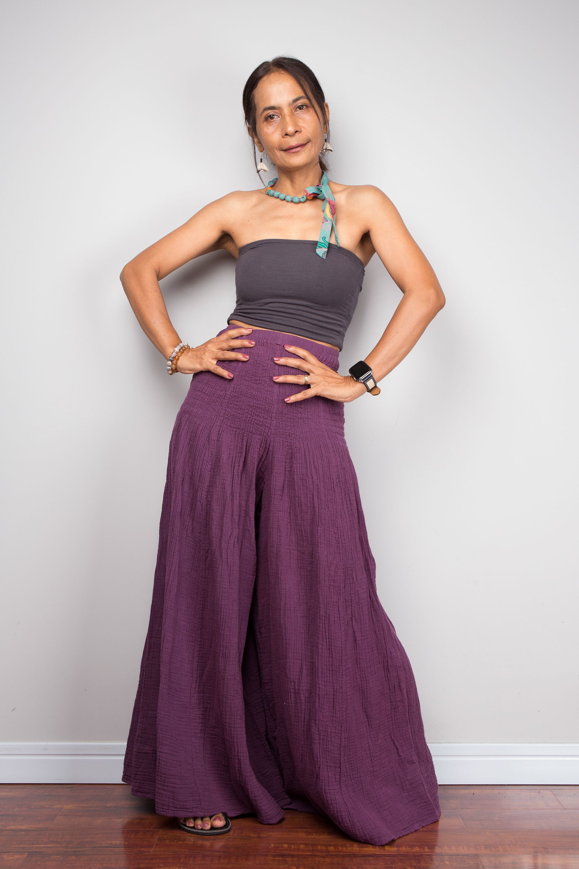Purple cotton gauze pants by Nuichan