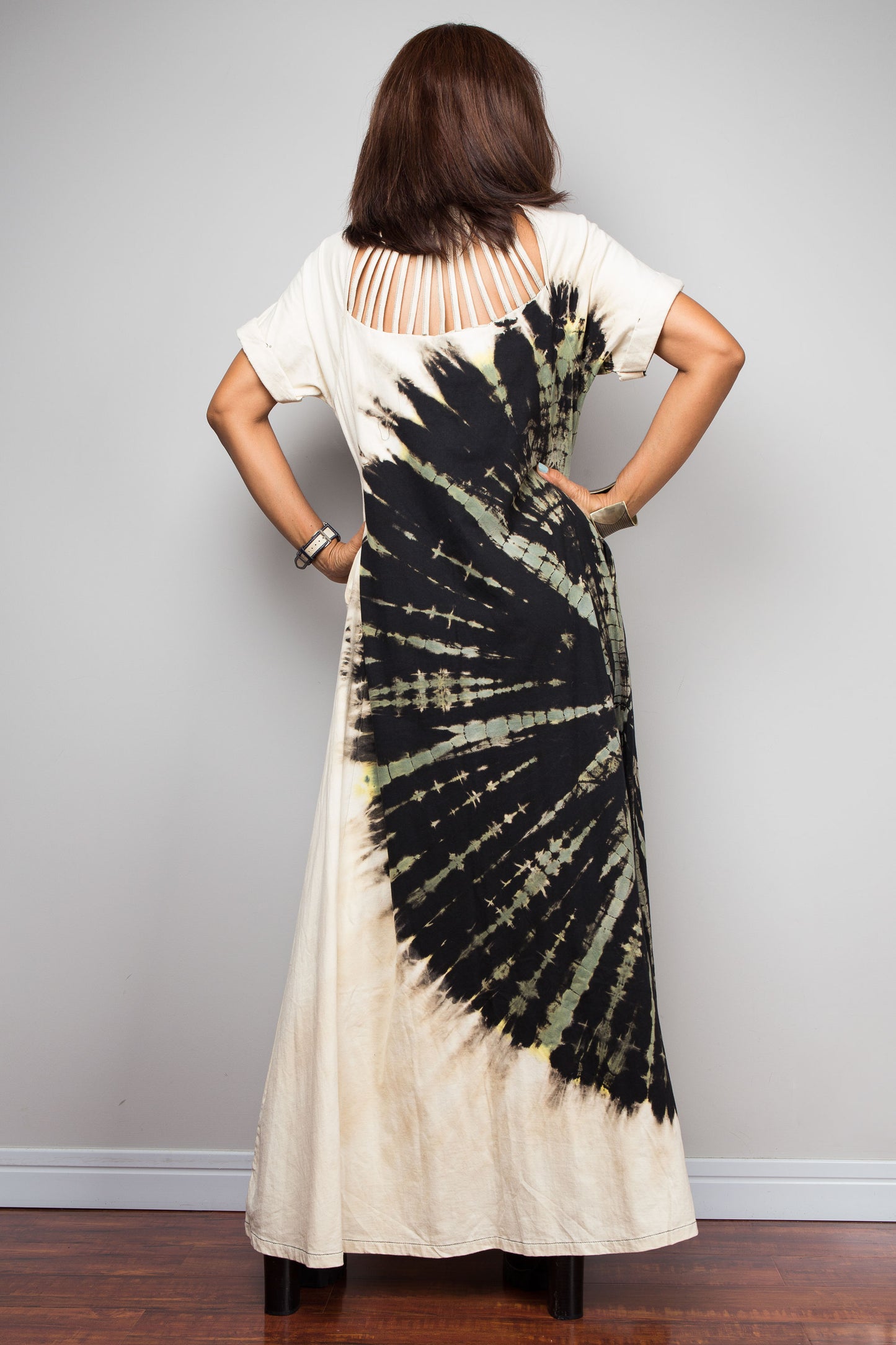 Reverse Tie Dye Cutout Neckline Maxi Dress