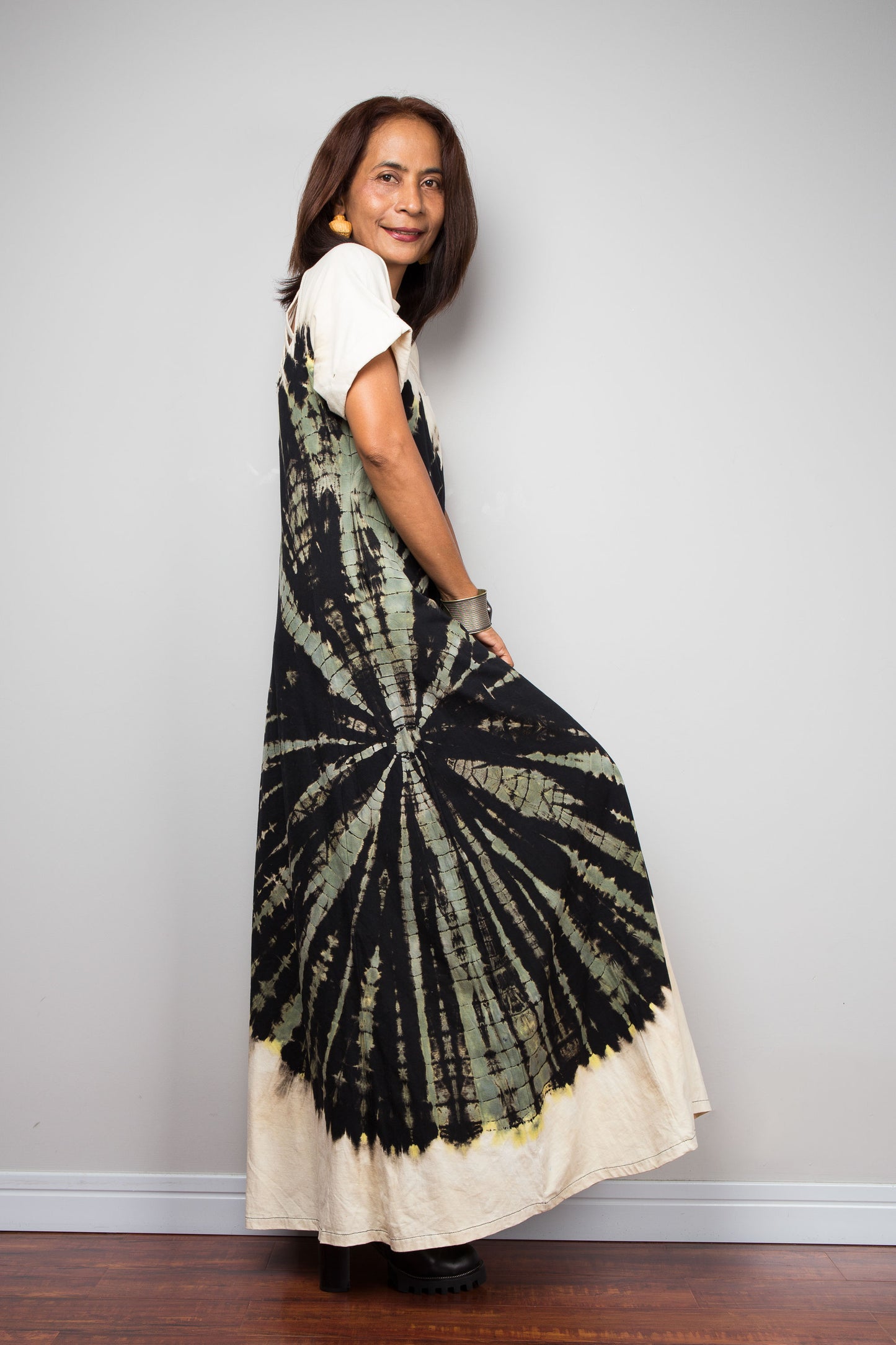 Reverse Tie Dye Cutout Neckline Maxi Dress