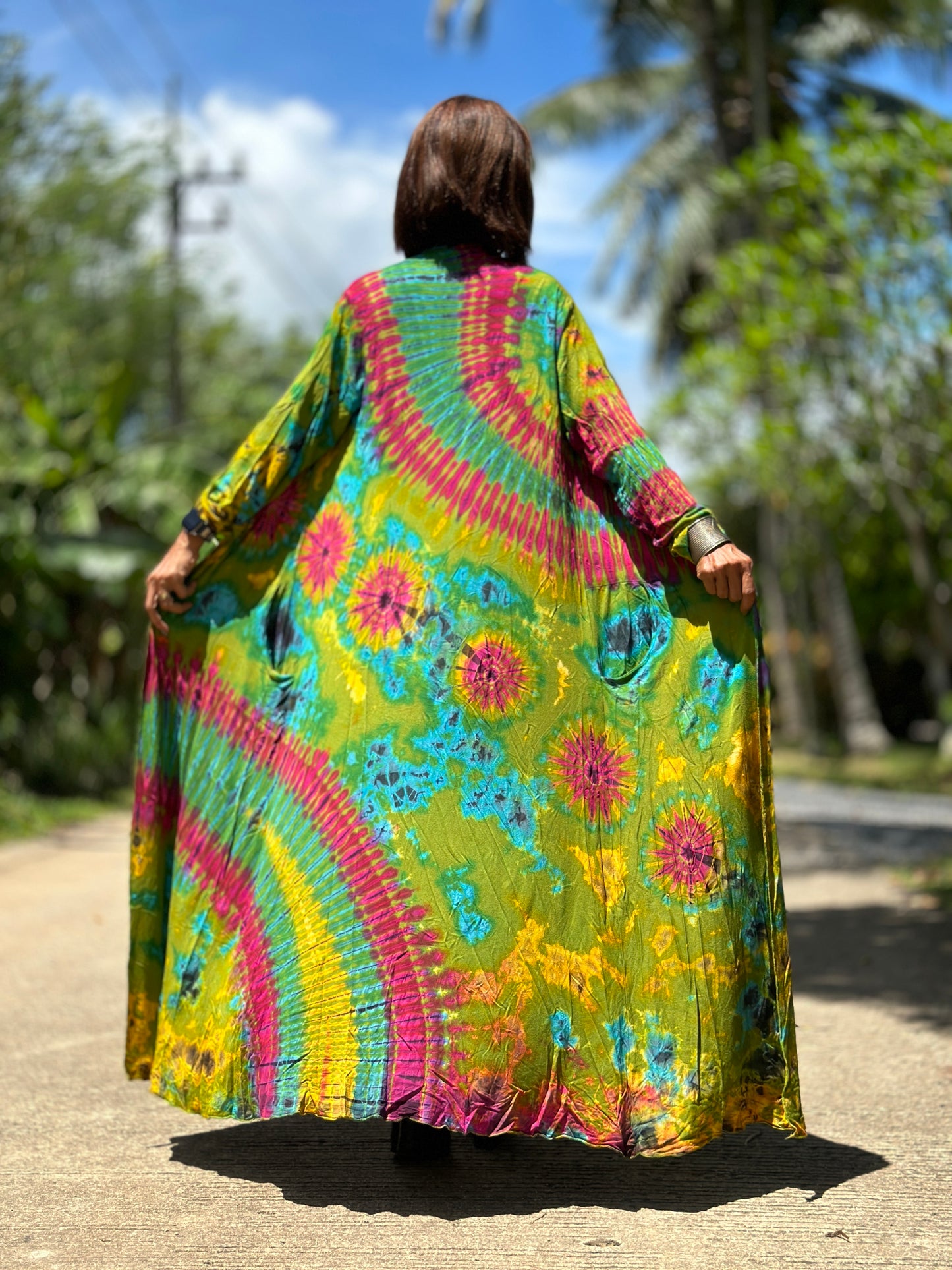 Tie dye duster.  Mudmee tie dye cardigan with pockets.  Slim fit cardigan hippie style
