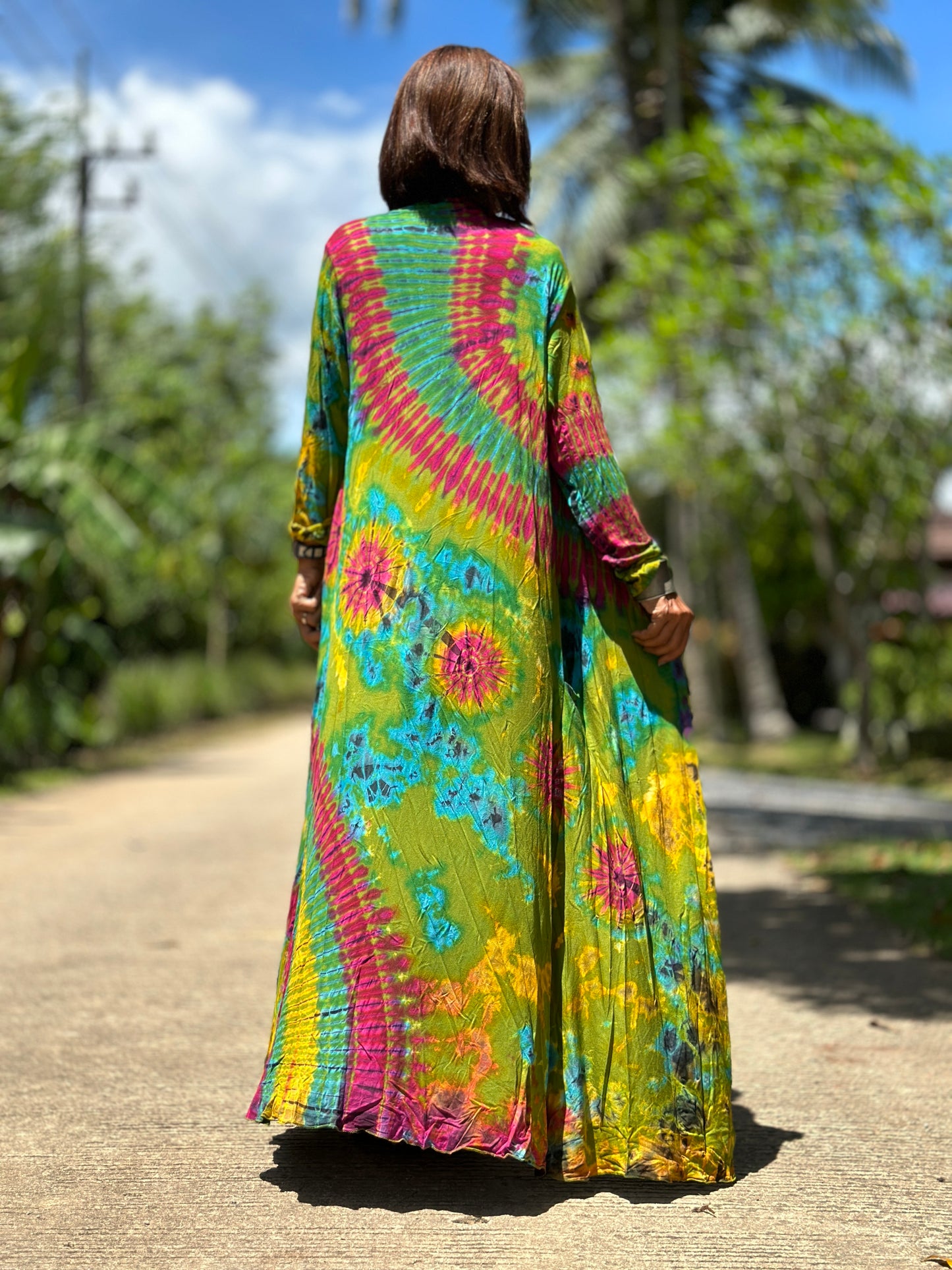 Tie dye duster.  Mudmee tie dye cardigan with pockets.  Slim fit cardigan hippie style