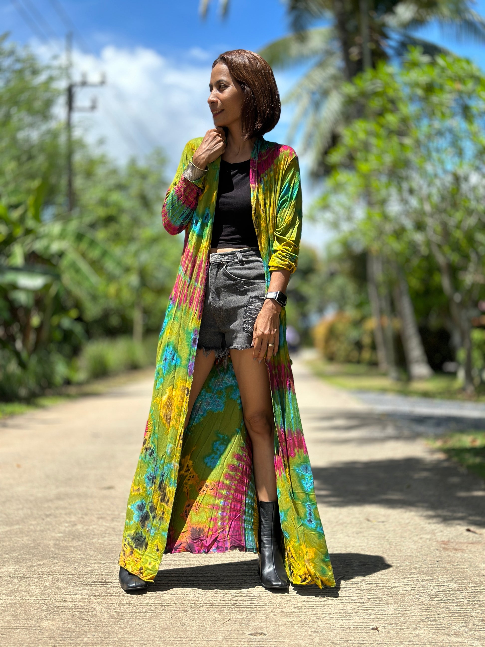 Tie dye duster.  Mudmee tie dye cardigan with pockets.  Slim fit cardigan hippie style