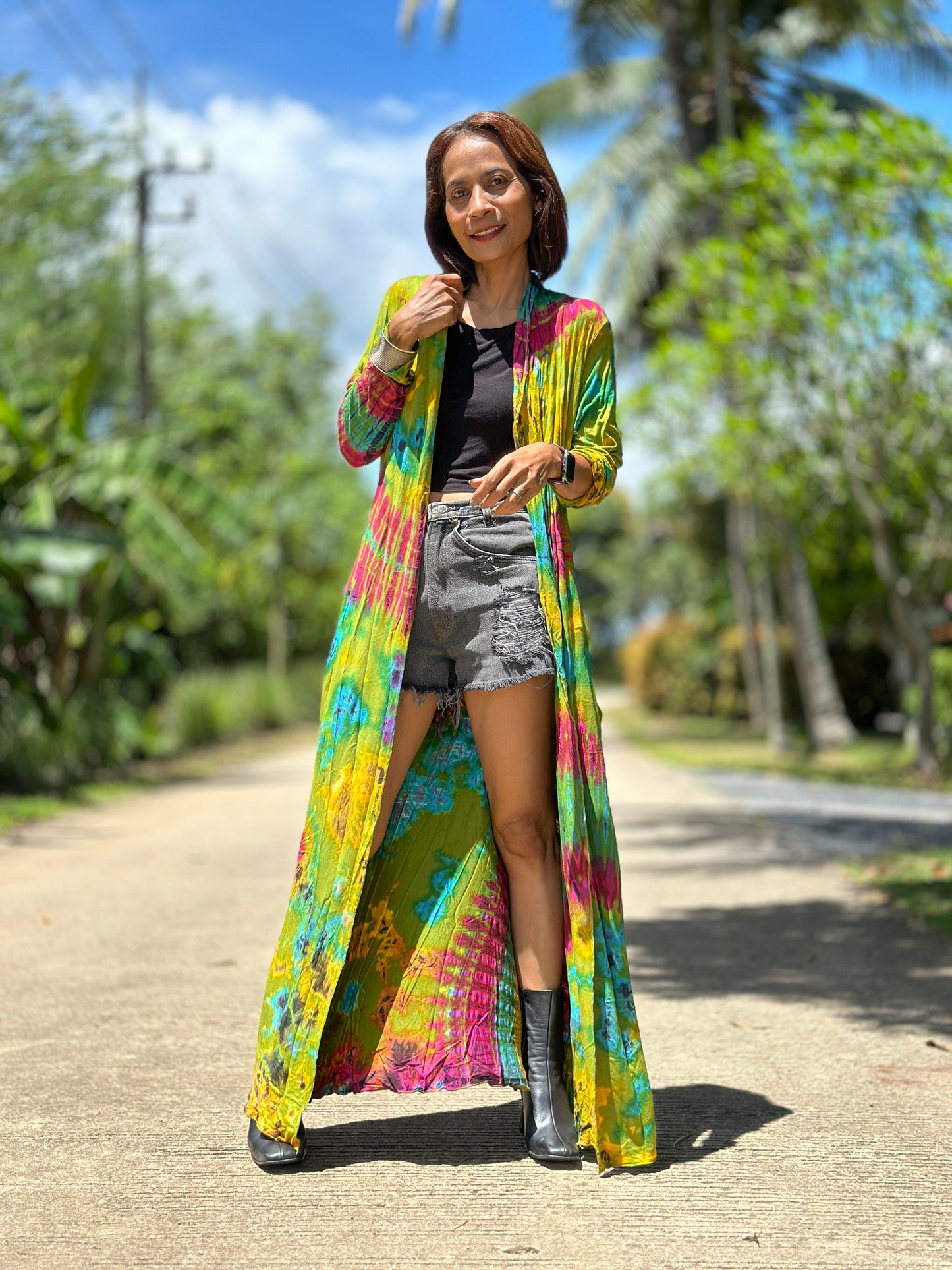 Tie dye duster.  Mudmee tie dye cardigan with pockets.  Slim fit cardigan hippie style