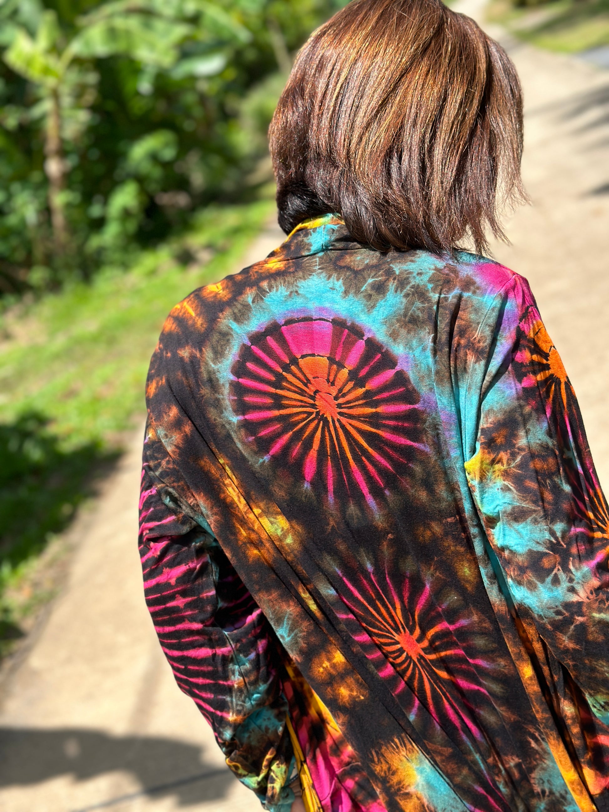 Tie dye duster. Hippie cardigan with pockets. Rainbow coloured duster