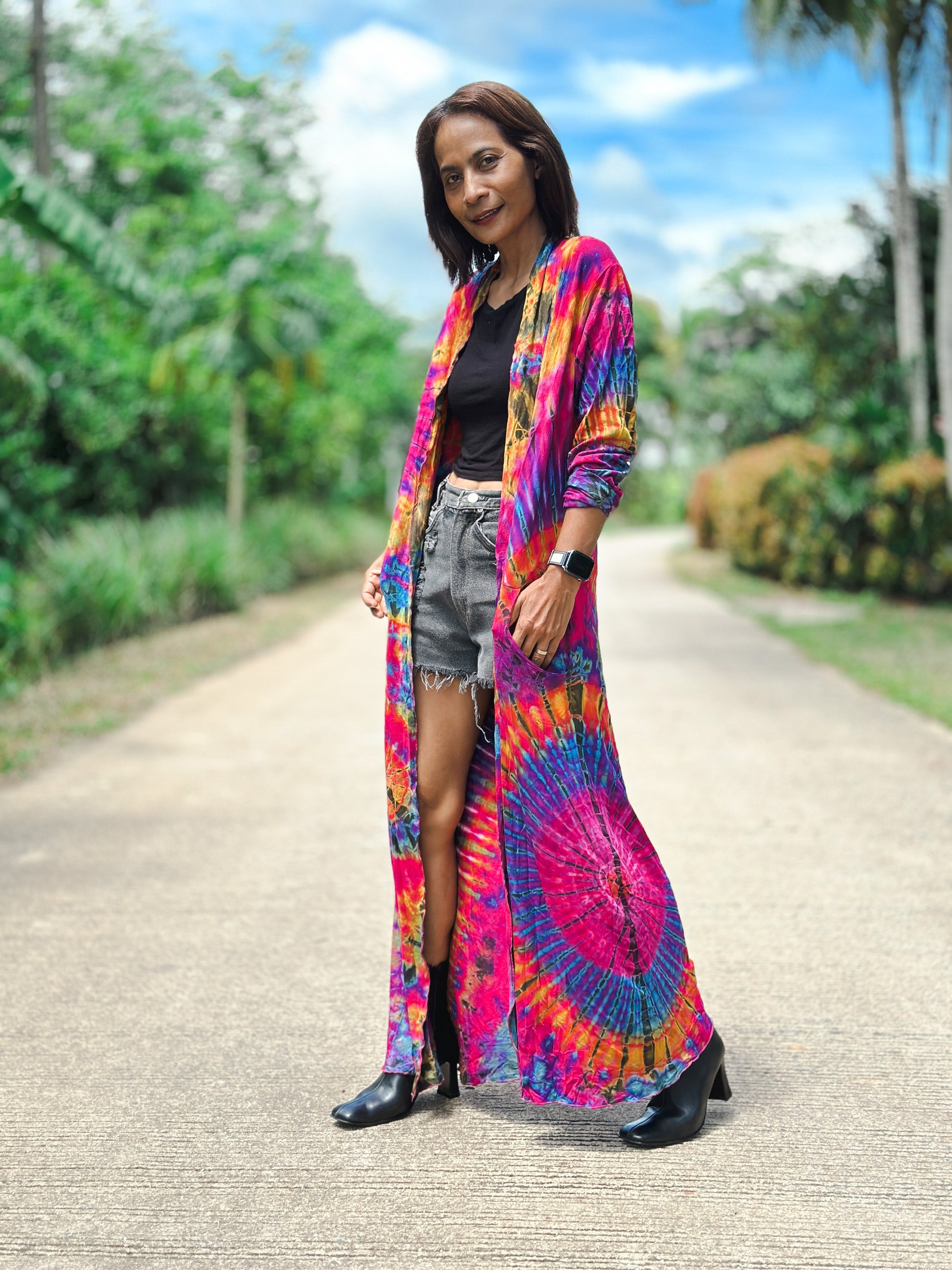 Tie dye cardigan. Hippie cardigan with pockets. Pink Rainbow coloured duster